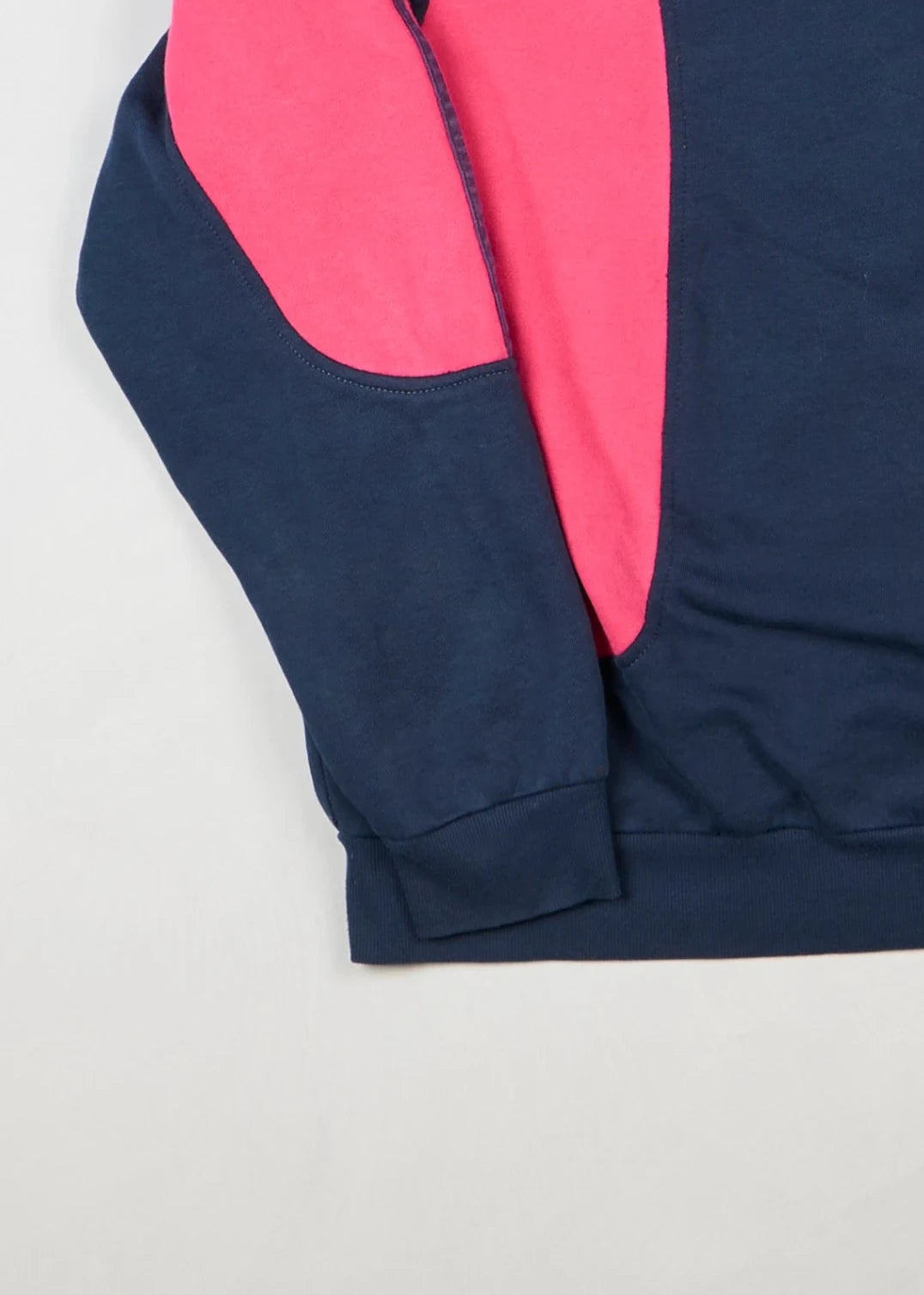 Adidas - Sweatshirt (L) Bottom Left