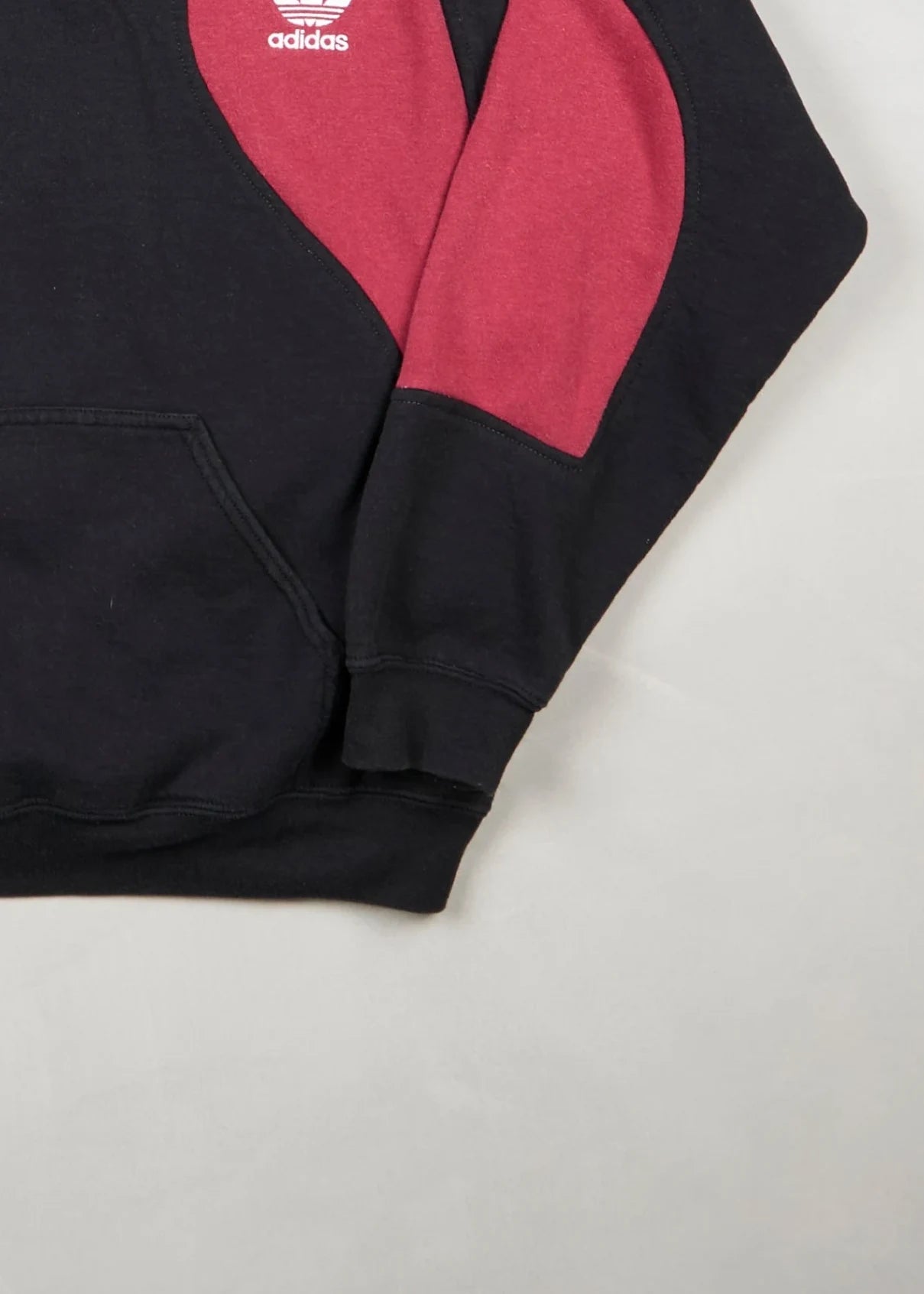 Adidas - Hoodie (L) Bottom Right