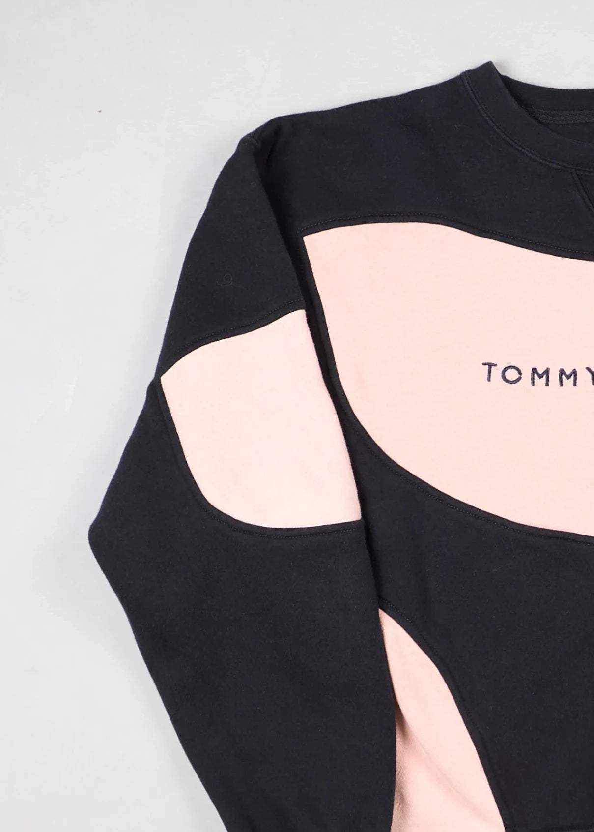 Tommy Hilfiger - Sweatshirt (L) Left
