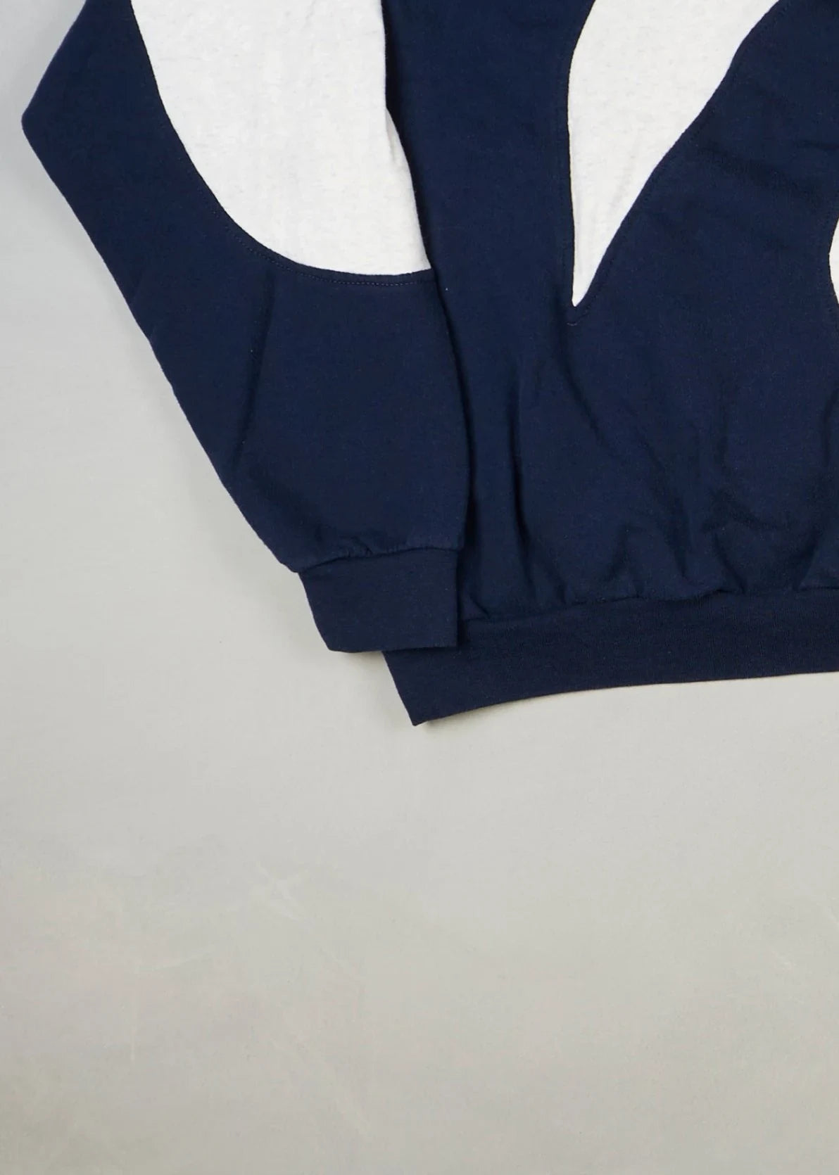Nike - Sweatshirt (M) Bottom Left