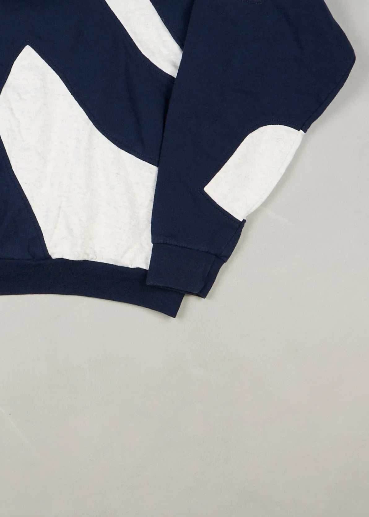 Nike - Sweatshirt (M) Bottom Right