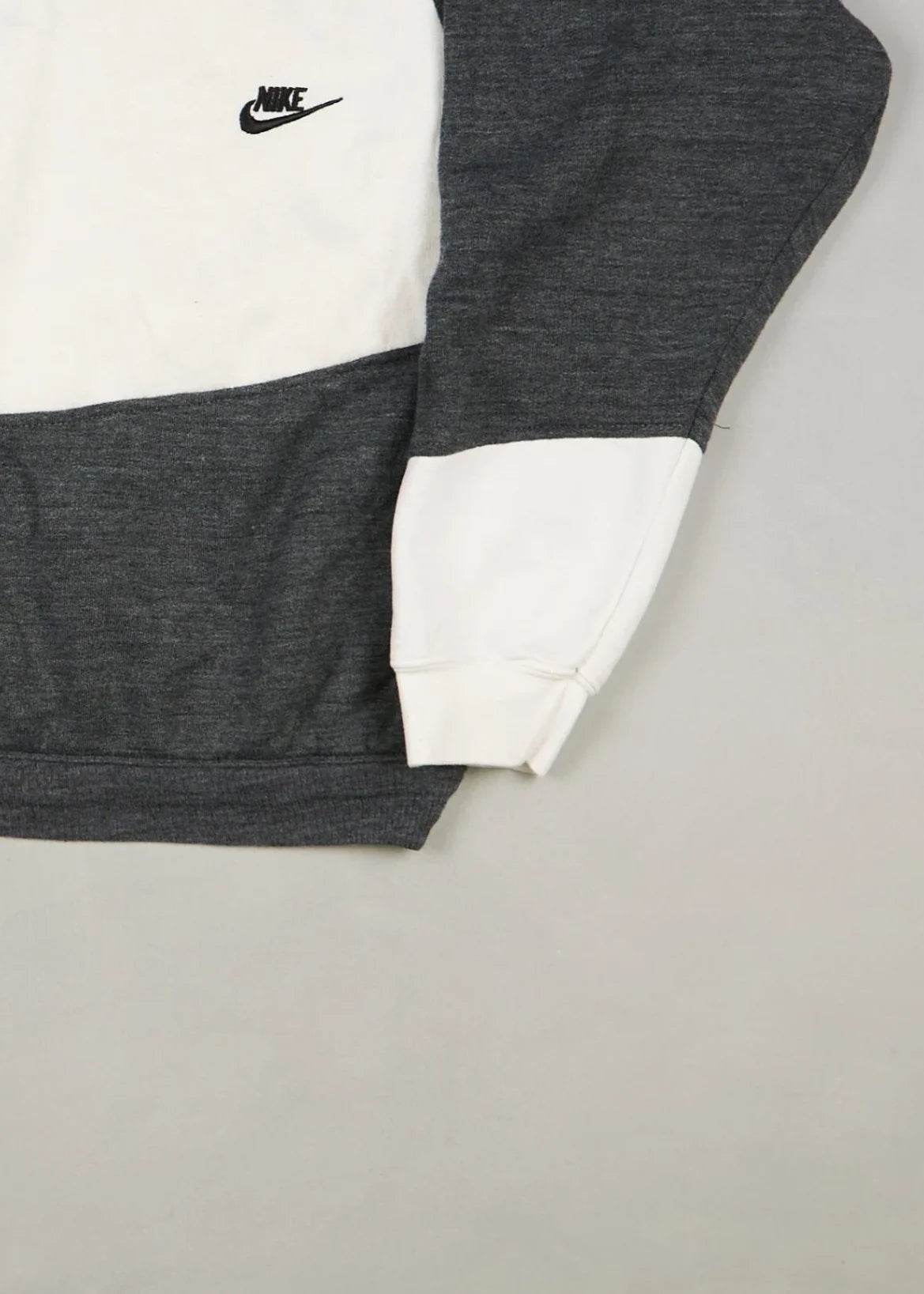 Nike - Sweatshirt (S) Bottom Right