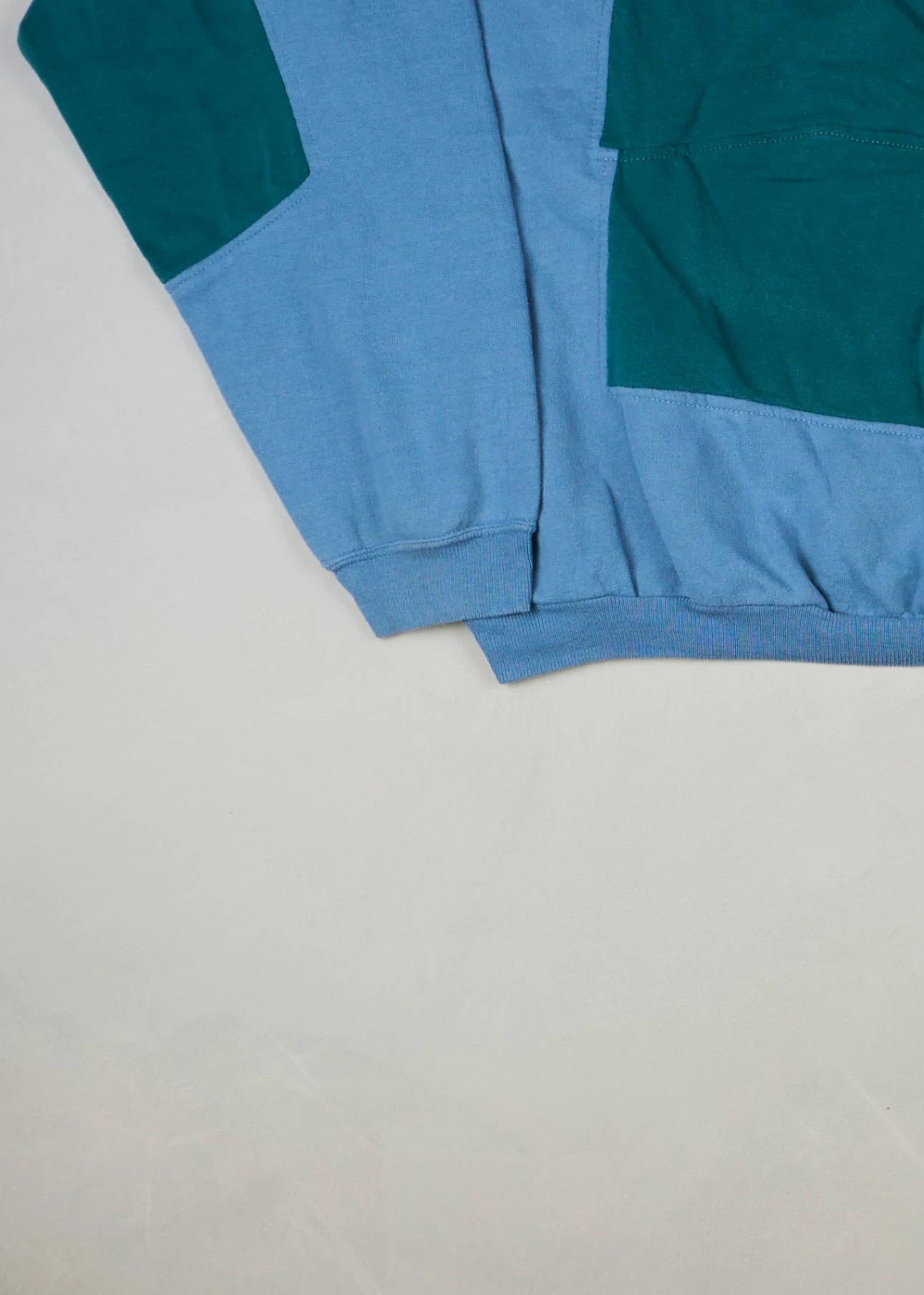 Nike - Sweatshirt (L) Bottom Left