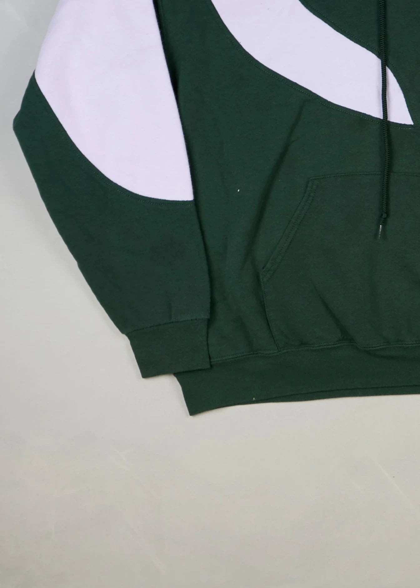 Nike - Hoodie (XL) Bottom Left