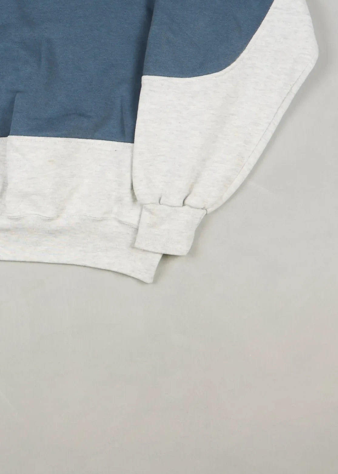 Nike - Sweatshirt (L) Bottom Right