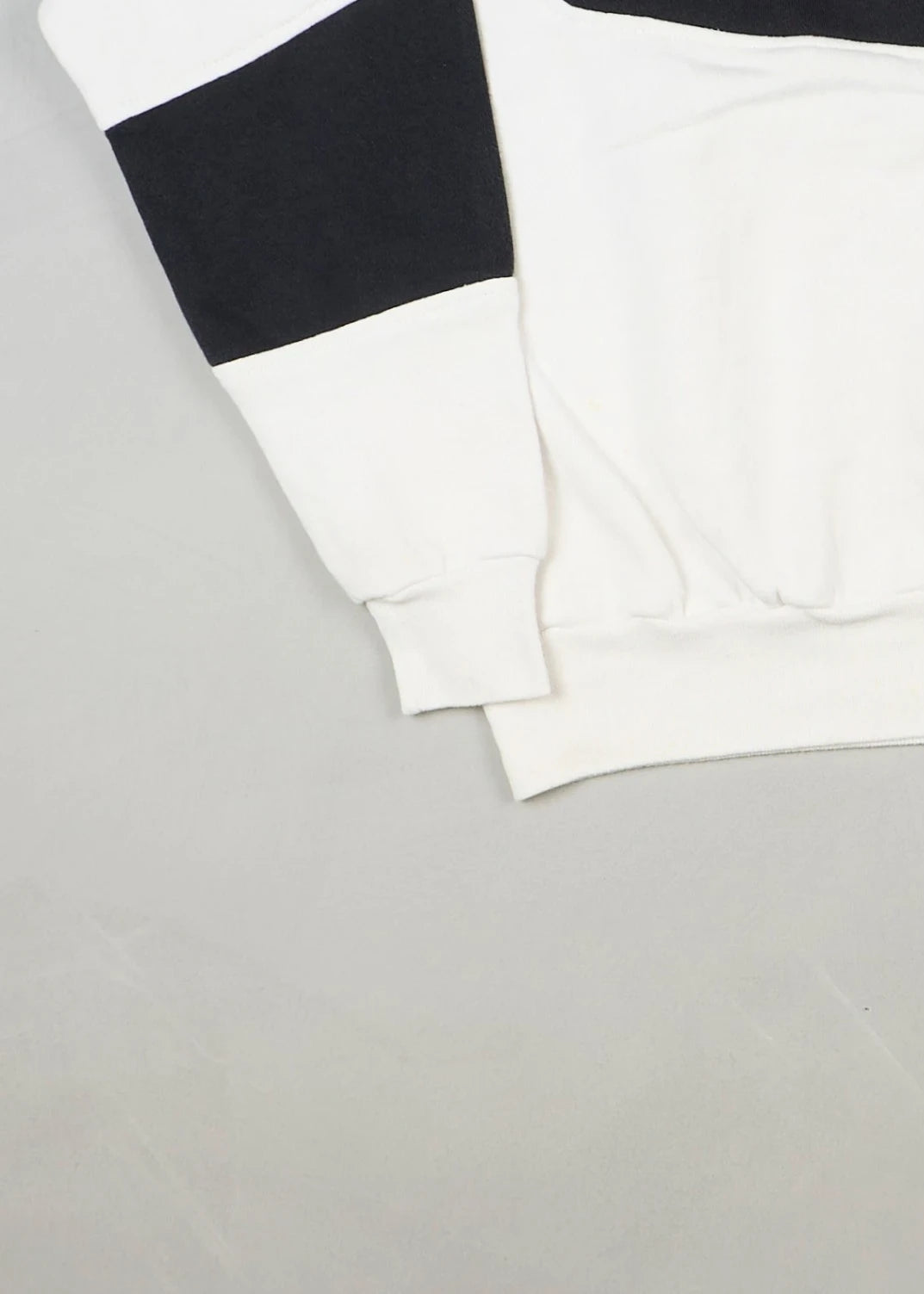 Nike - Sweatshirt (S) Bottom Left
