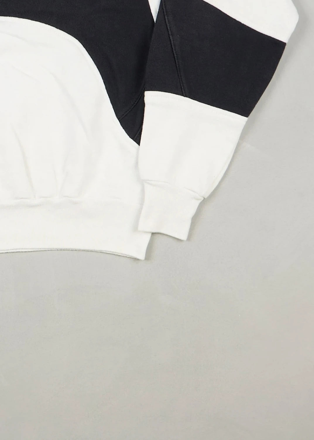 Nike - Sweatshirt (S) Bottom Right