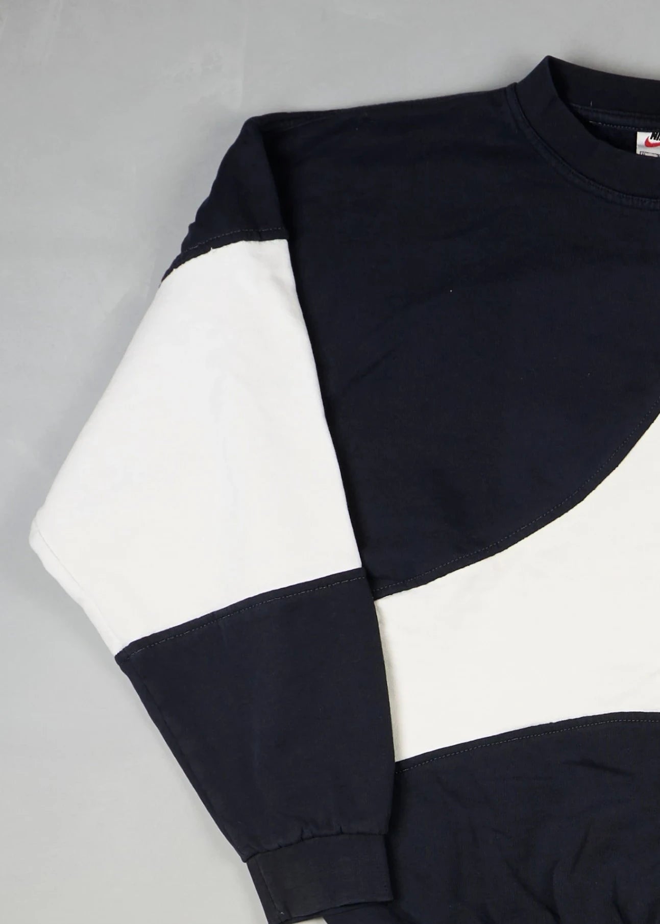 Nike - Sweatshirt (L) Left