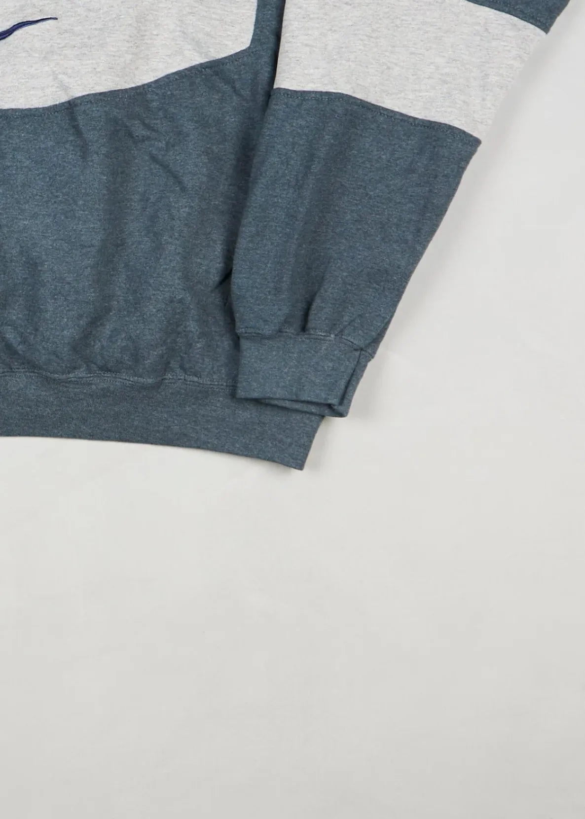 Nike - Sweatshirt (L) Bottom Right