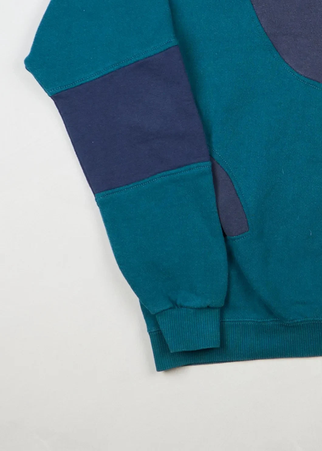 Nike - Sweatshirt (L) Bottom Left