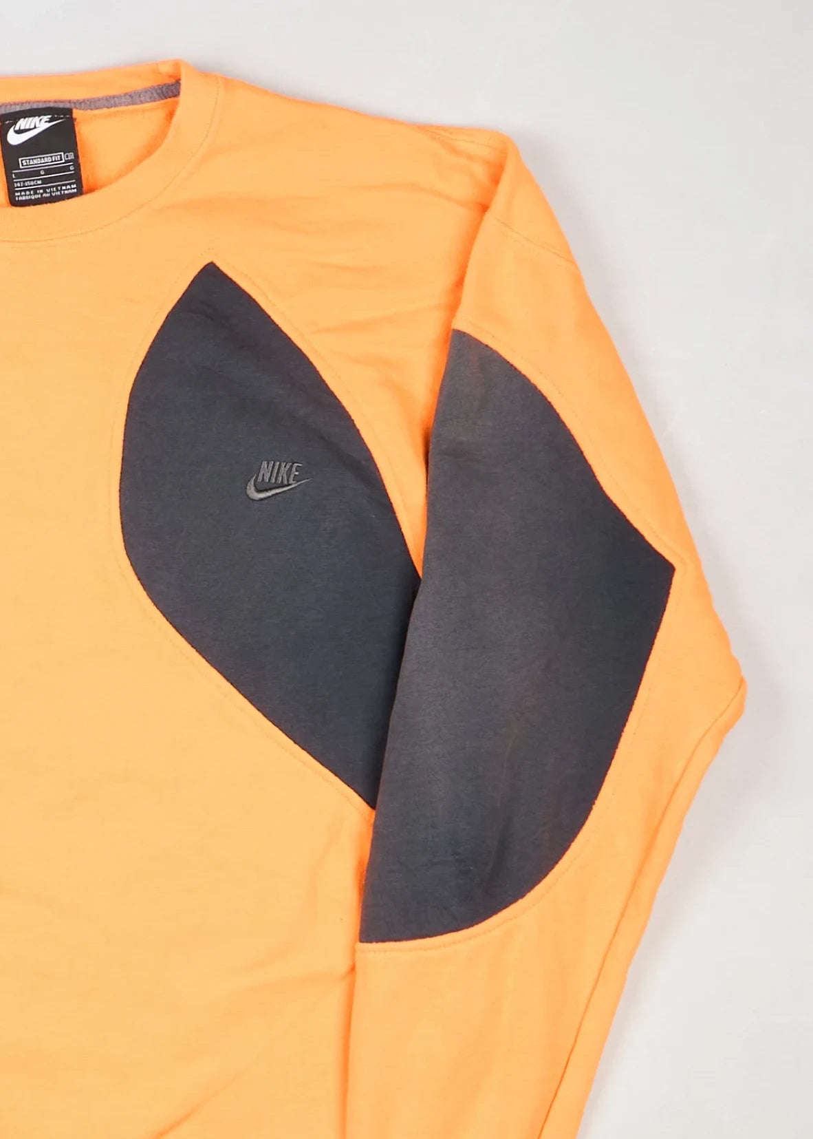 Nike - Sweatshirt (L) Right