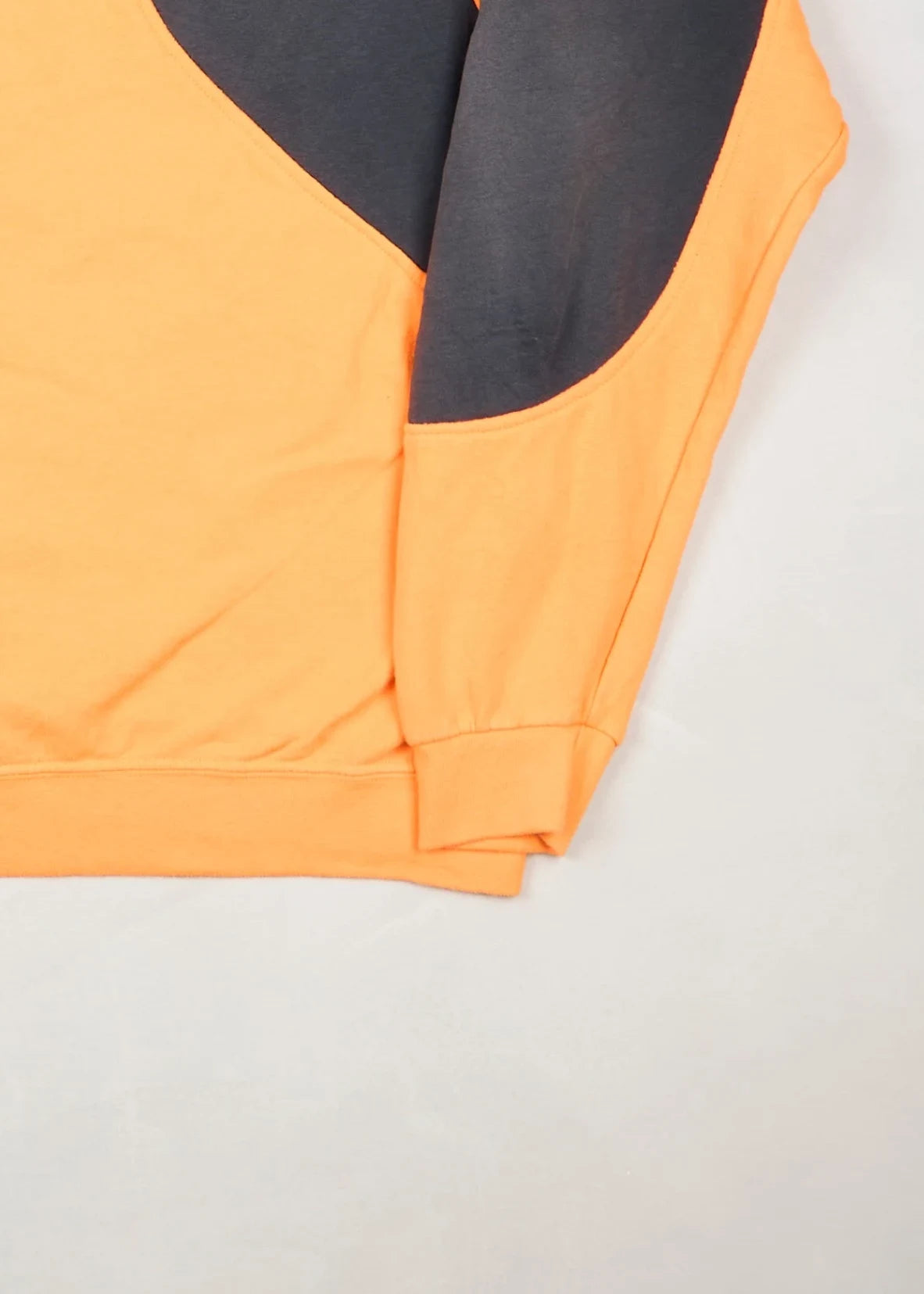 Nike - Sweatshirt (L) Bottom Right