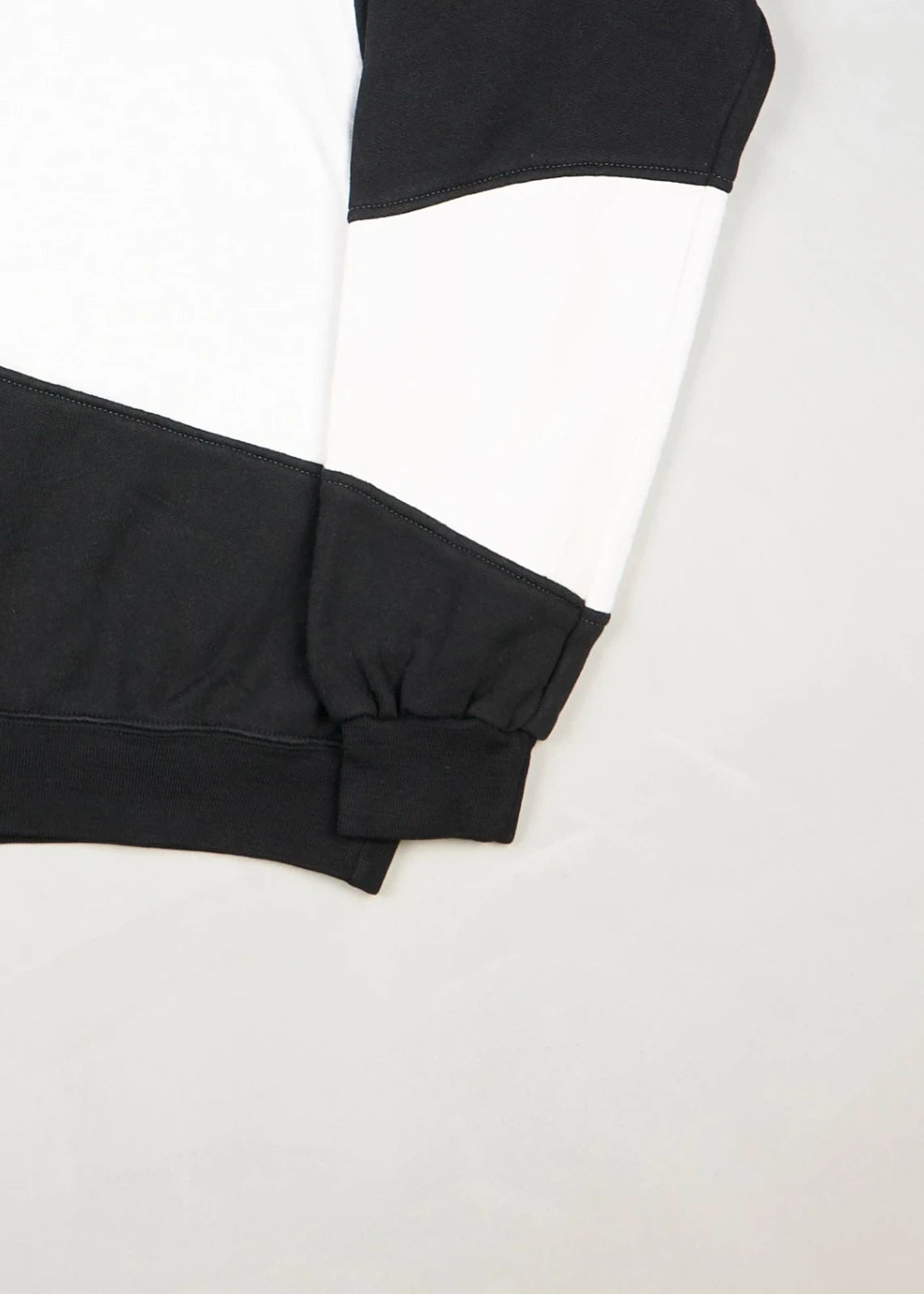 Nike - Sweatshirt (M) Bottom Right
