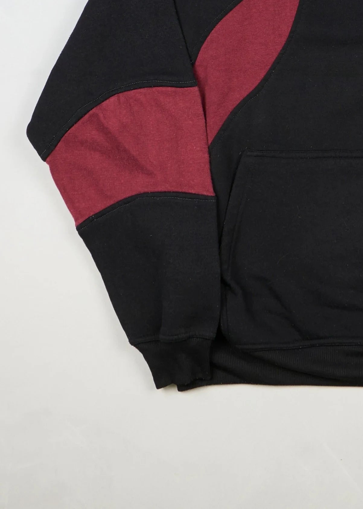 Nike - Hoodie (XL) Bottom Left