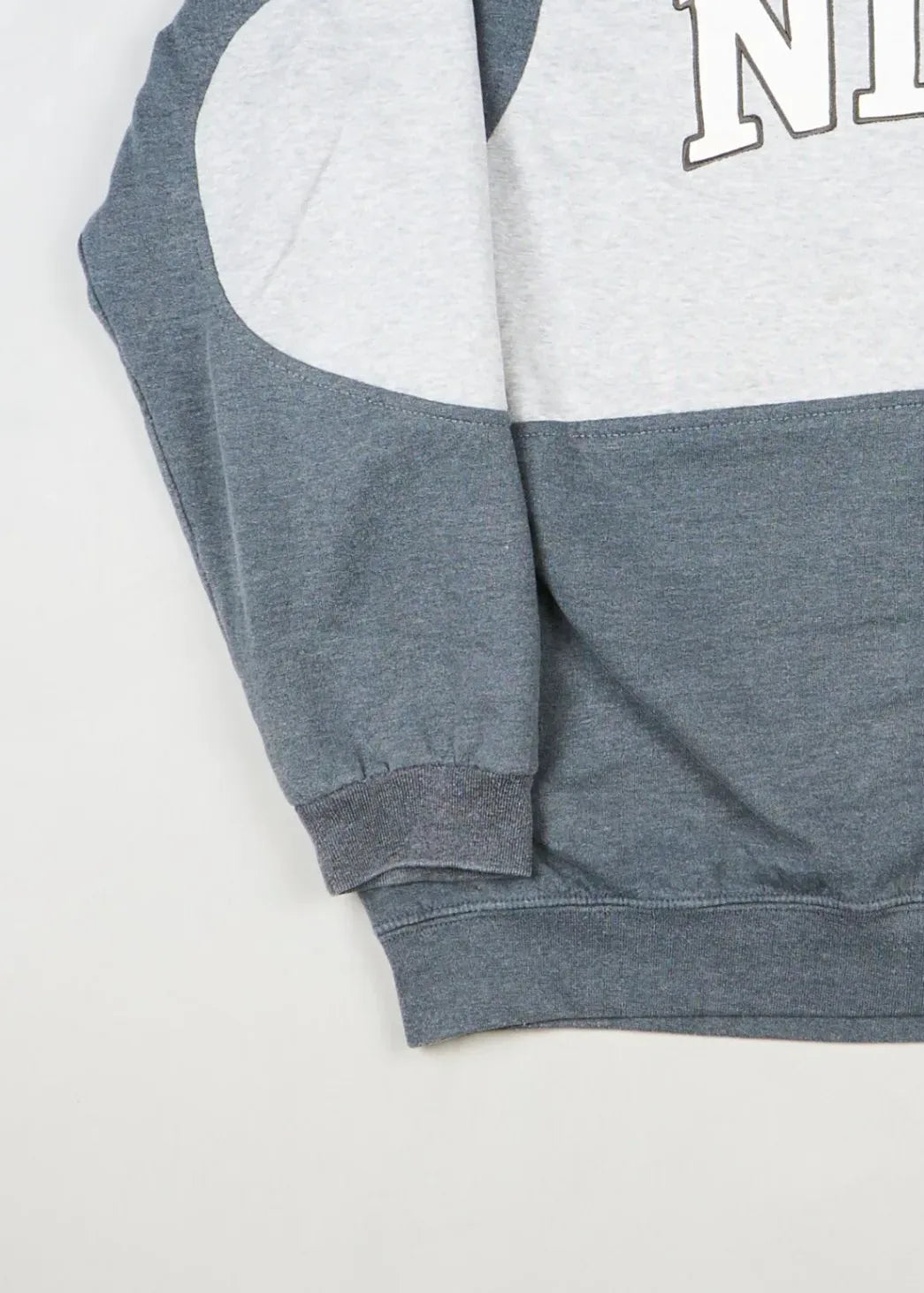 Nike - Sweatshirt (L) Bottom Left