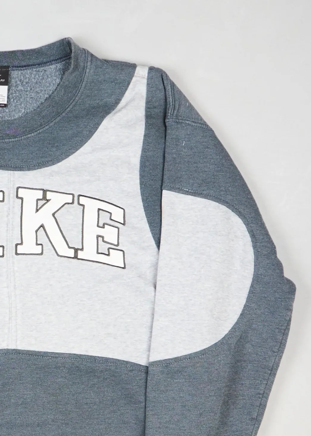 Nike - Sweatshirt (L) Right