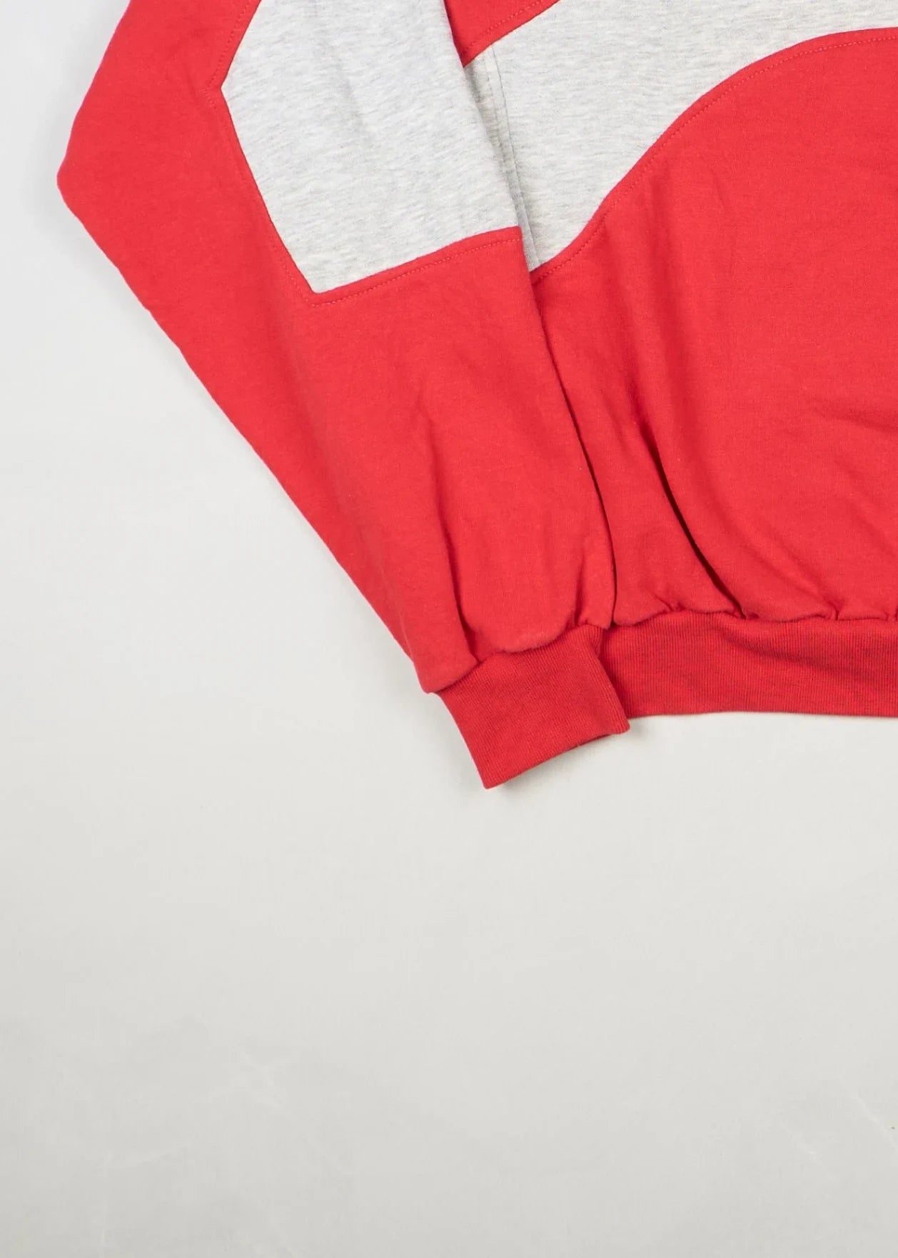 Adidas - Sweatshirt (XL) Bottom Left