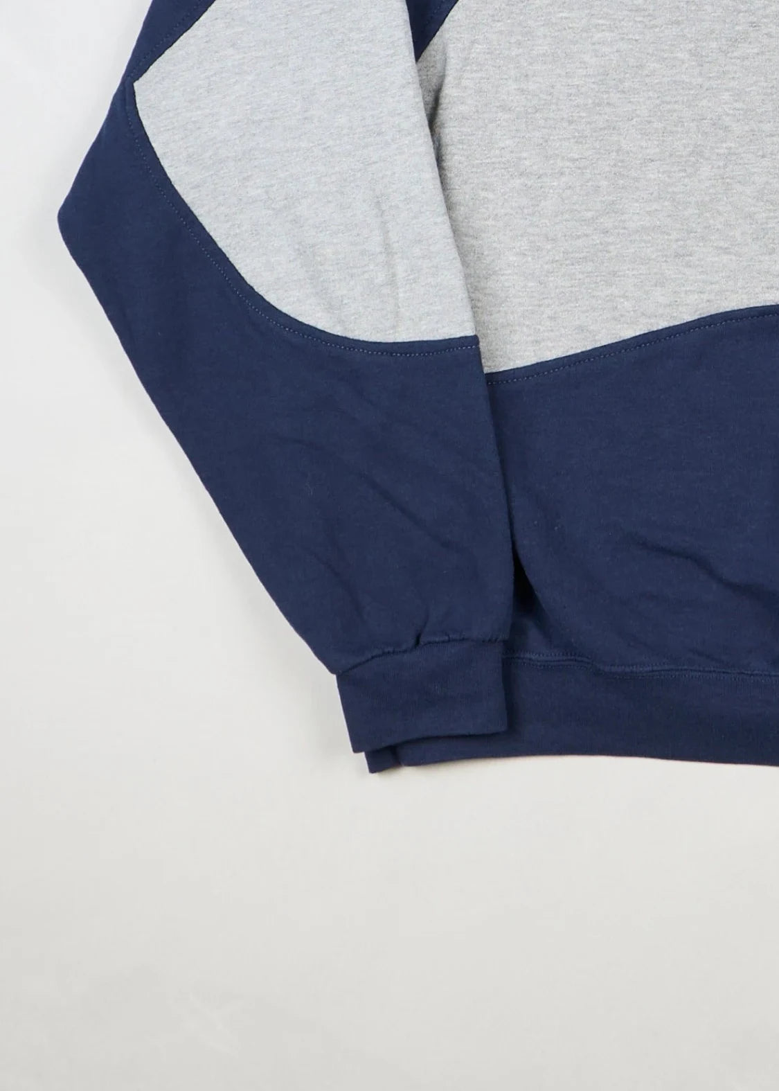 Nike - Sweatshirt (L) Bottom Left