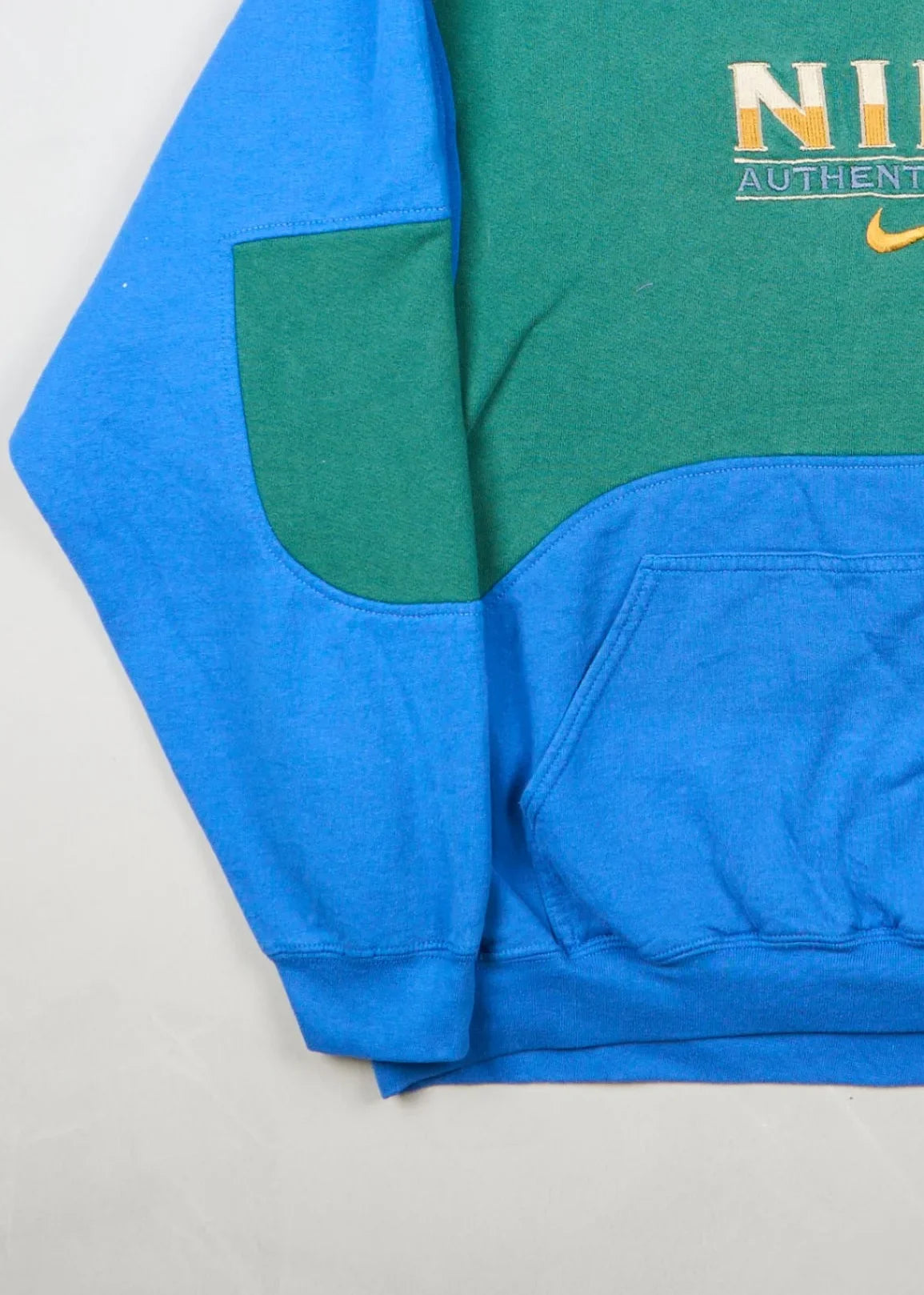 Nike - Hoodie (XL) Bottom Left