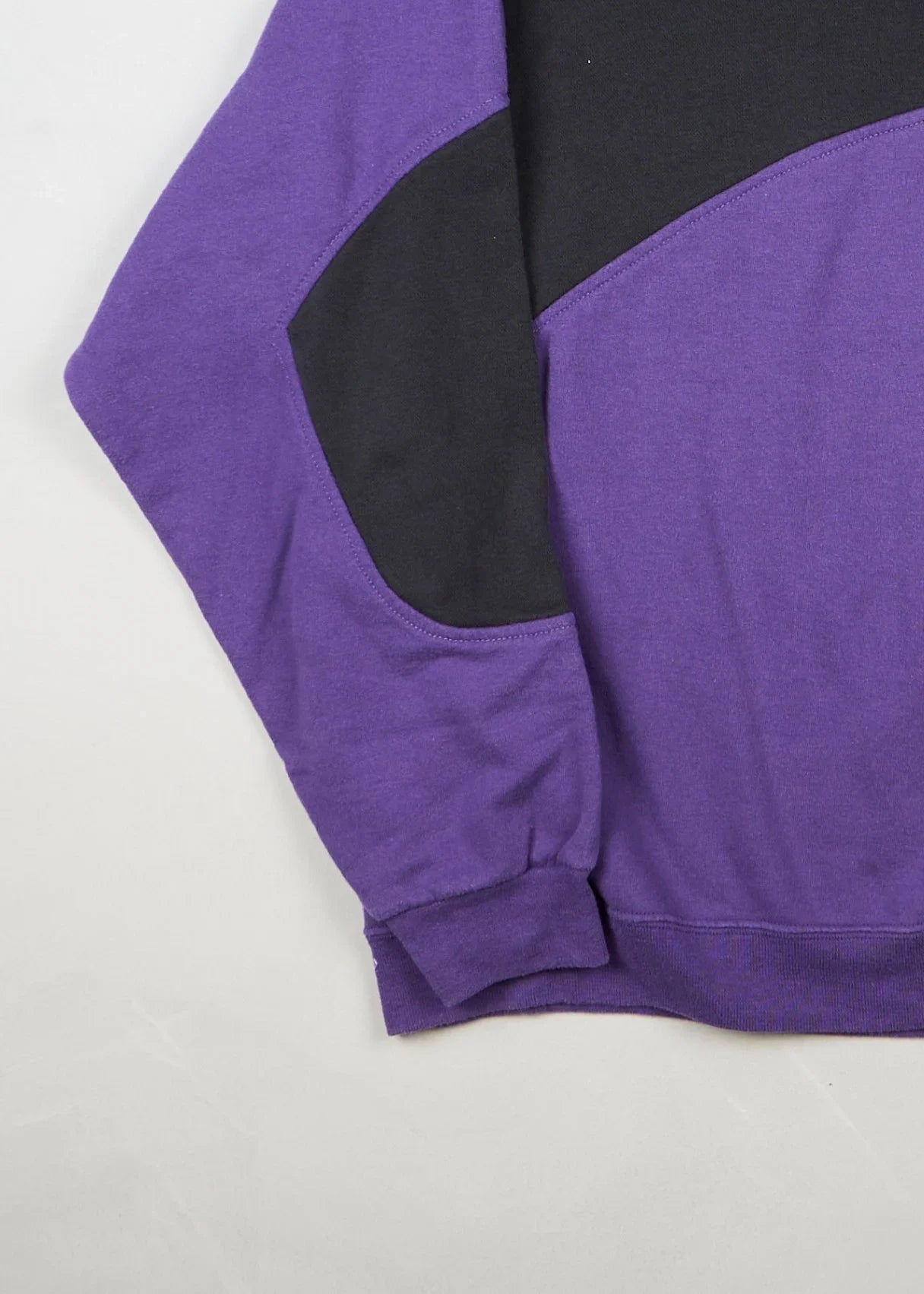 Nike - Hoodie (XL) Bottom Left