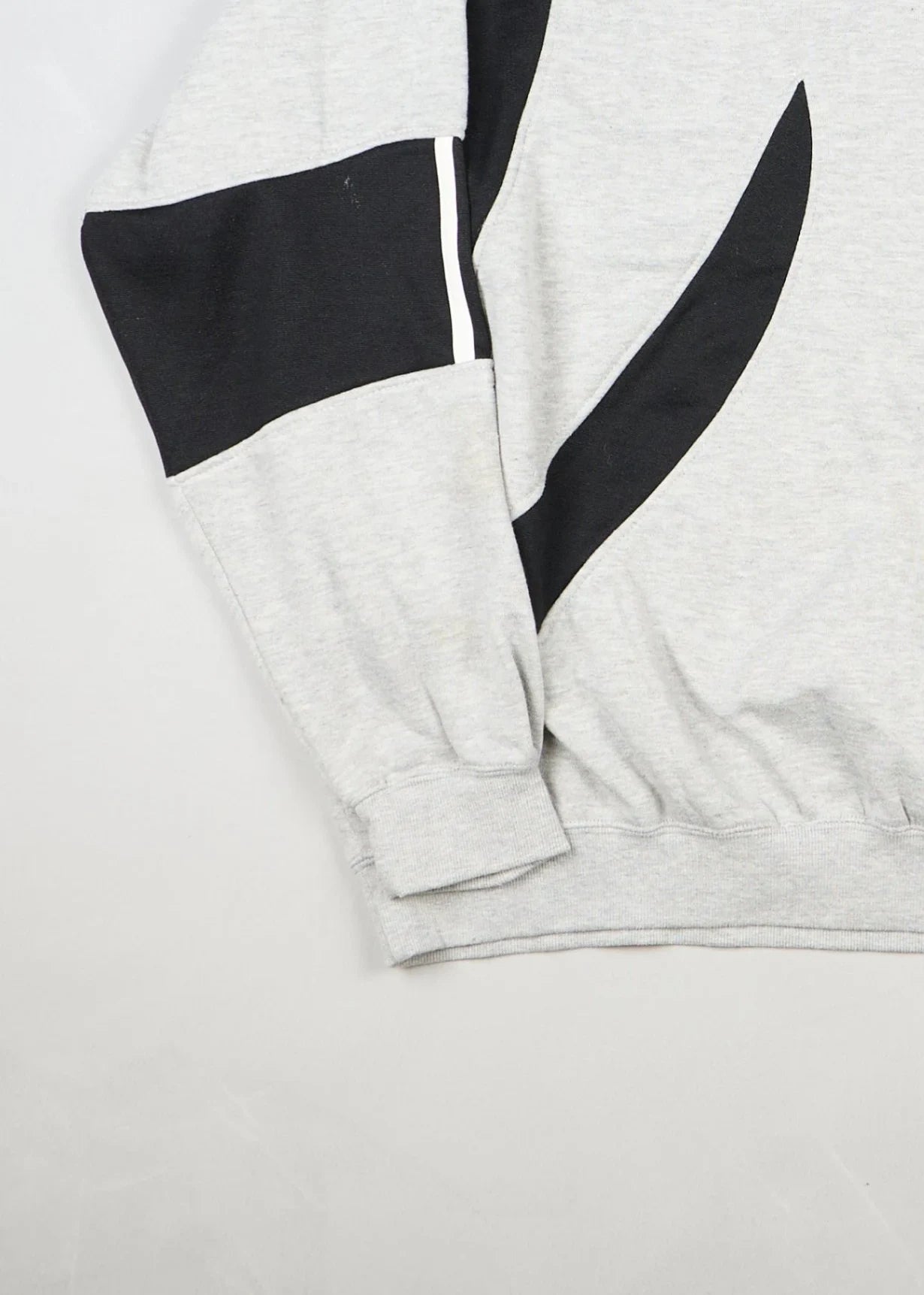 Nike - Sweatshirt (XL) Bottom Left
