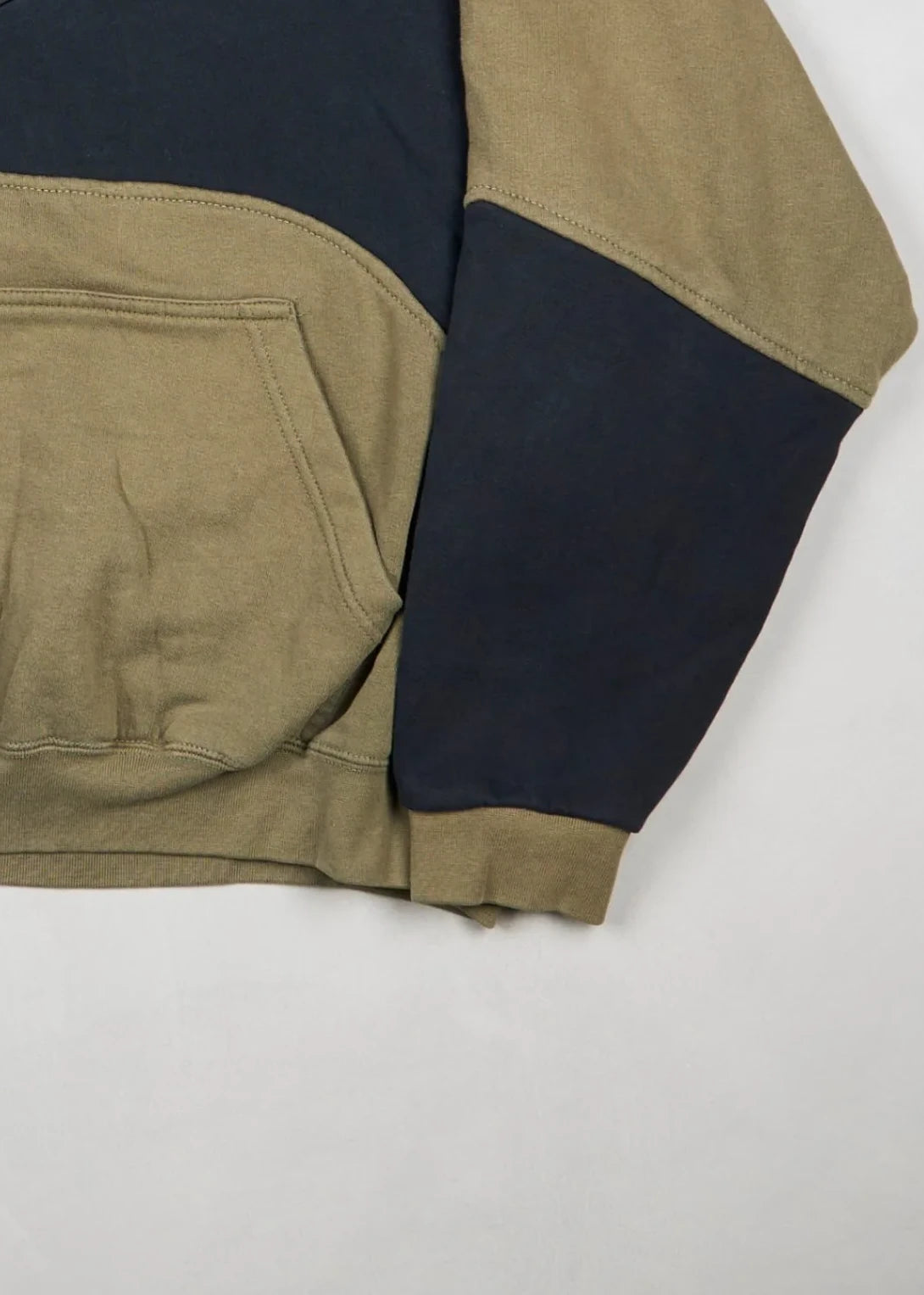 Nike - Hoodie (L) Bottom Right