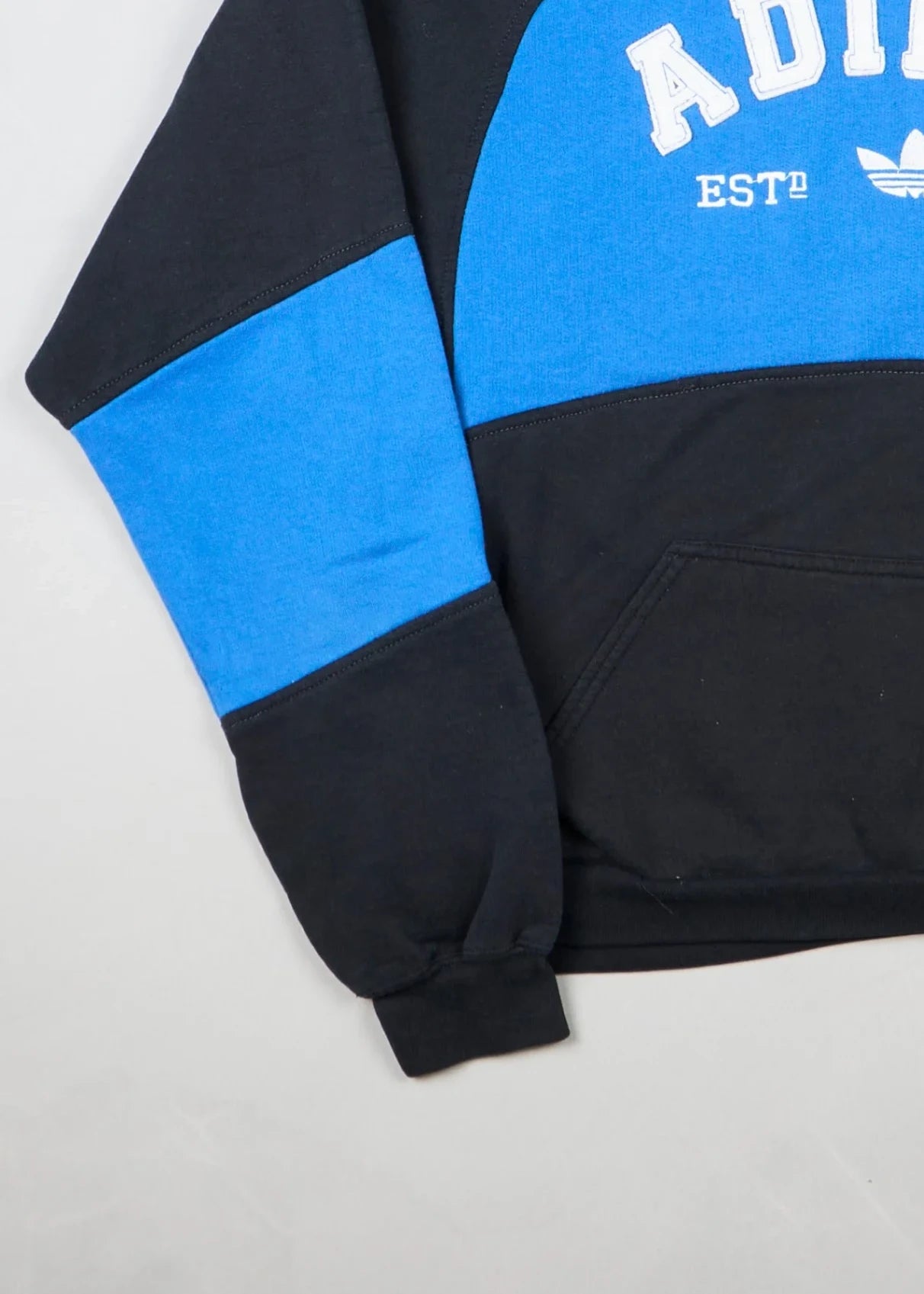 Adidas - Hoodie (M) Bottom Left