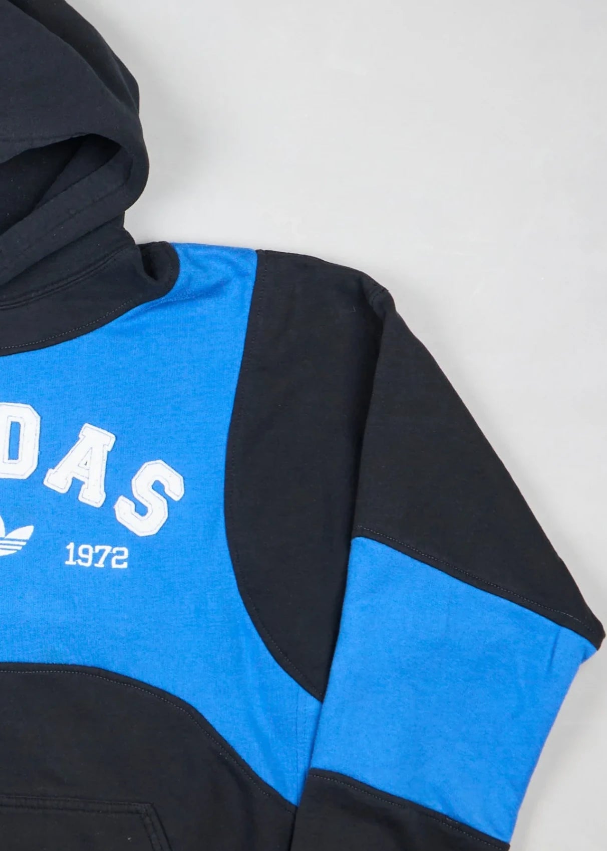 Adidas - Hoodie (M) Right