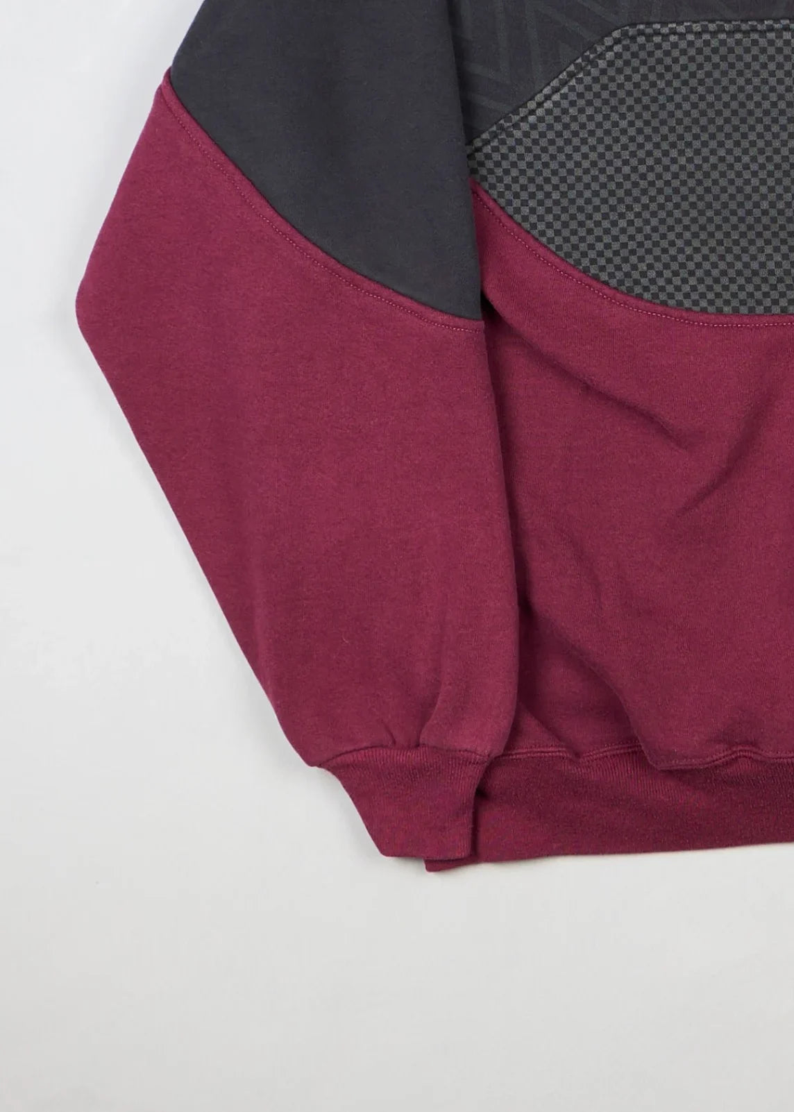 Nike - Sweater (L) Bottom Left