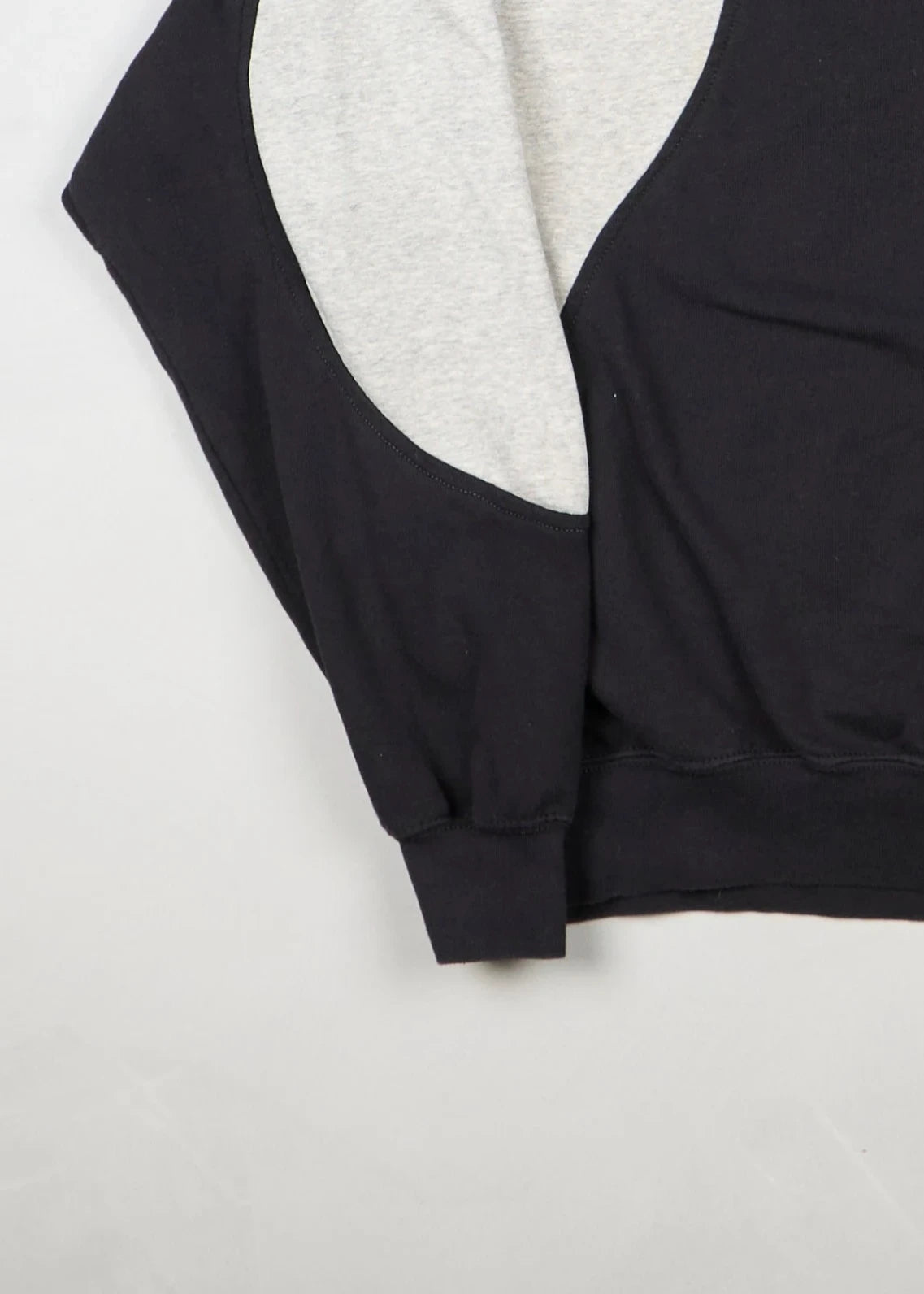 Nike - Sweatshirt (L) Bottom Left