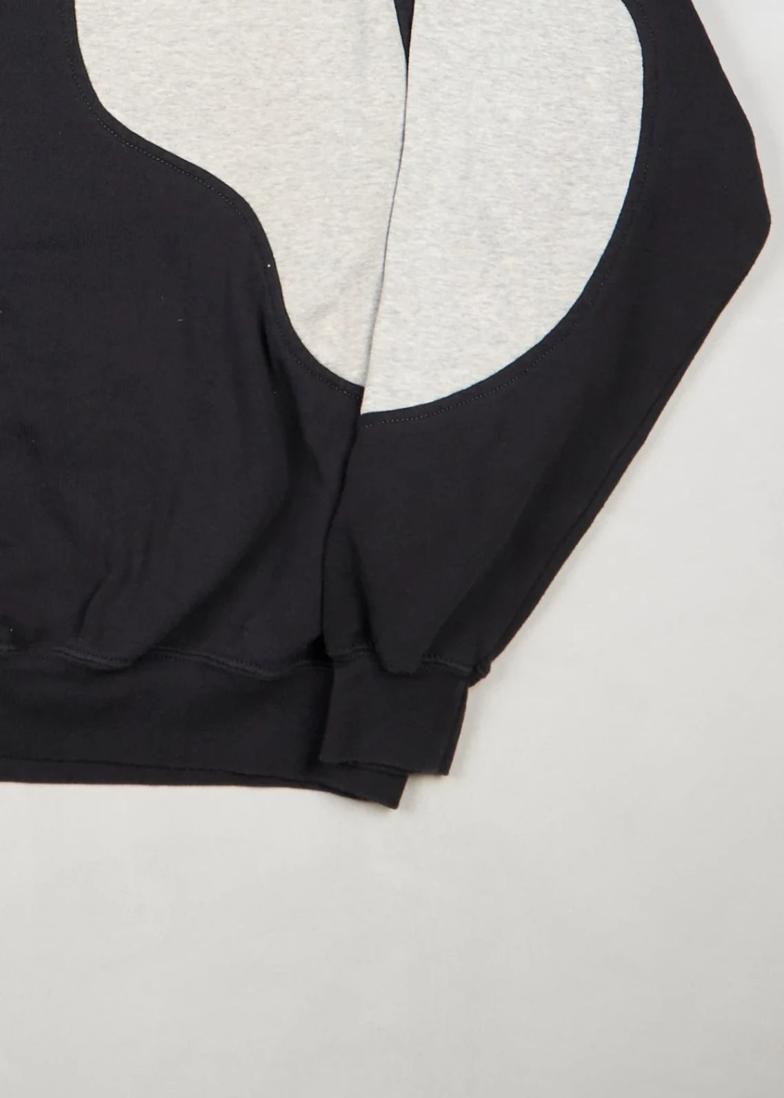 Nike - Sweatshirt (L) Bottom Right