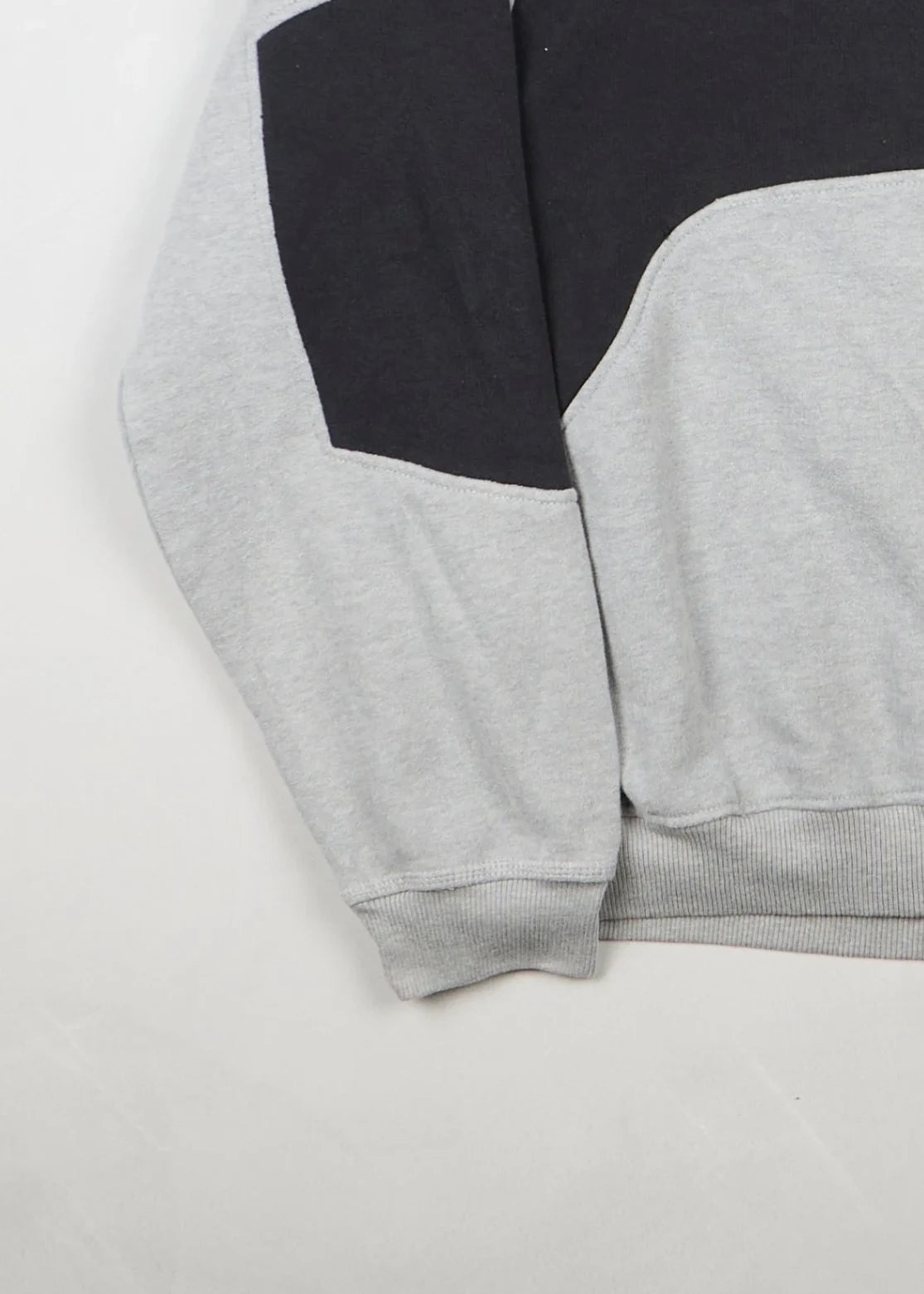 Nike - Hoodie (L) Bottom Left
