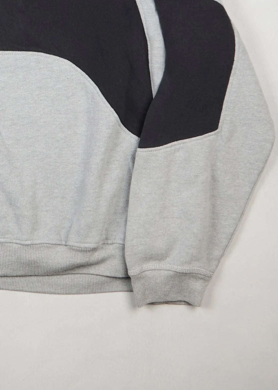 Nike - Hoodie (L) Bottom Right