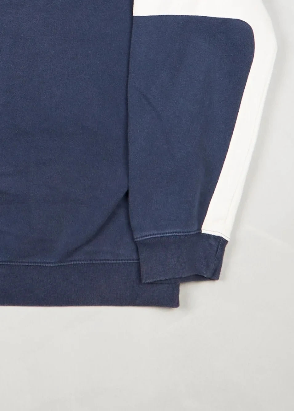 Nike - Sweatshirt (XS) Bottom Right