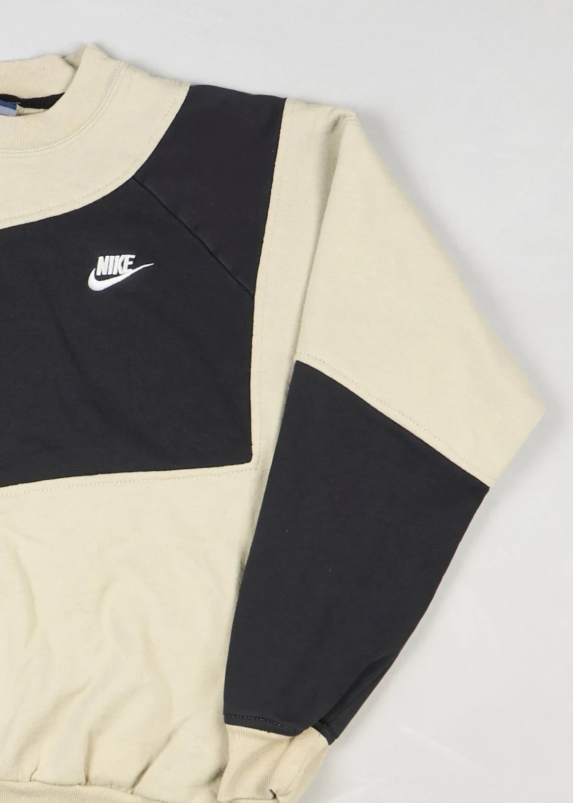 Nike - Sweatshirt (L) Right