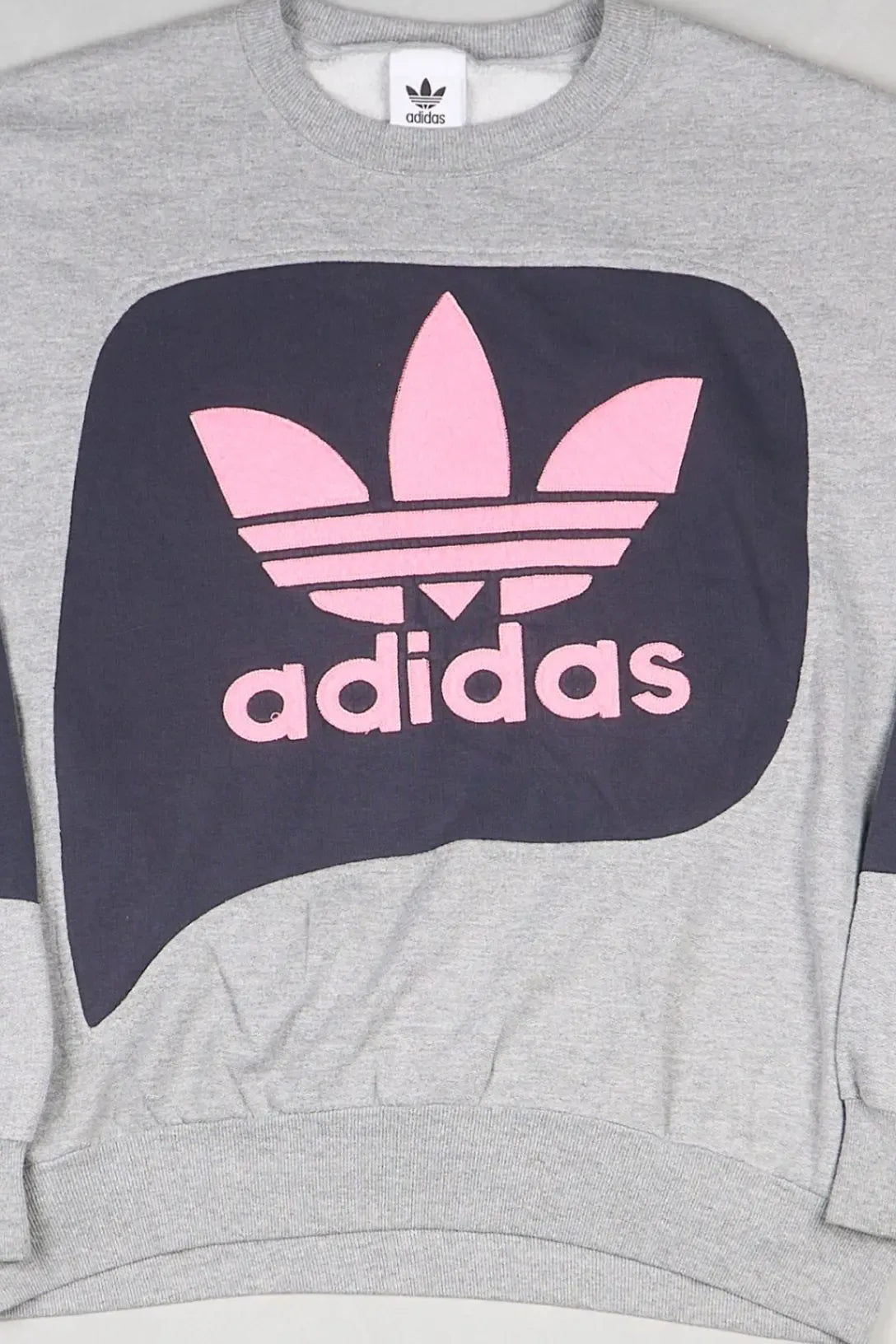 Adidas - Renewed Sweatshirt (L) Center