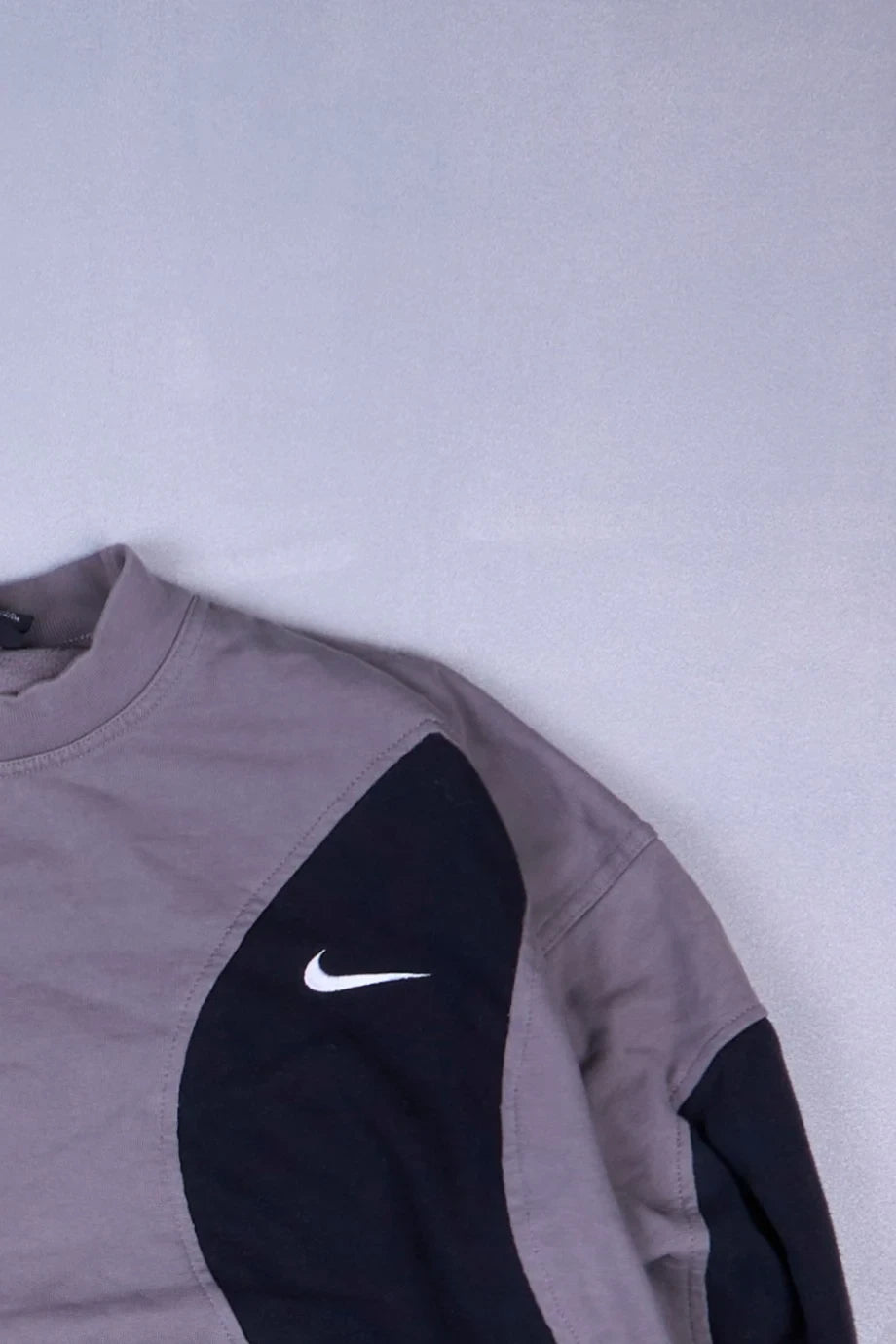 Nike - Sweatshirt (L) Top Right