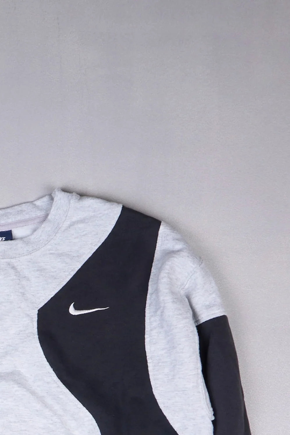Nike - Sweatshirt (L) Top Right
