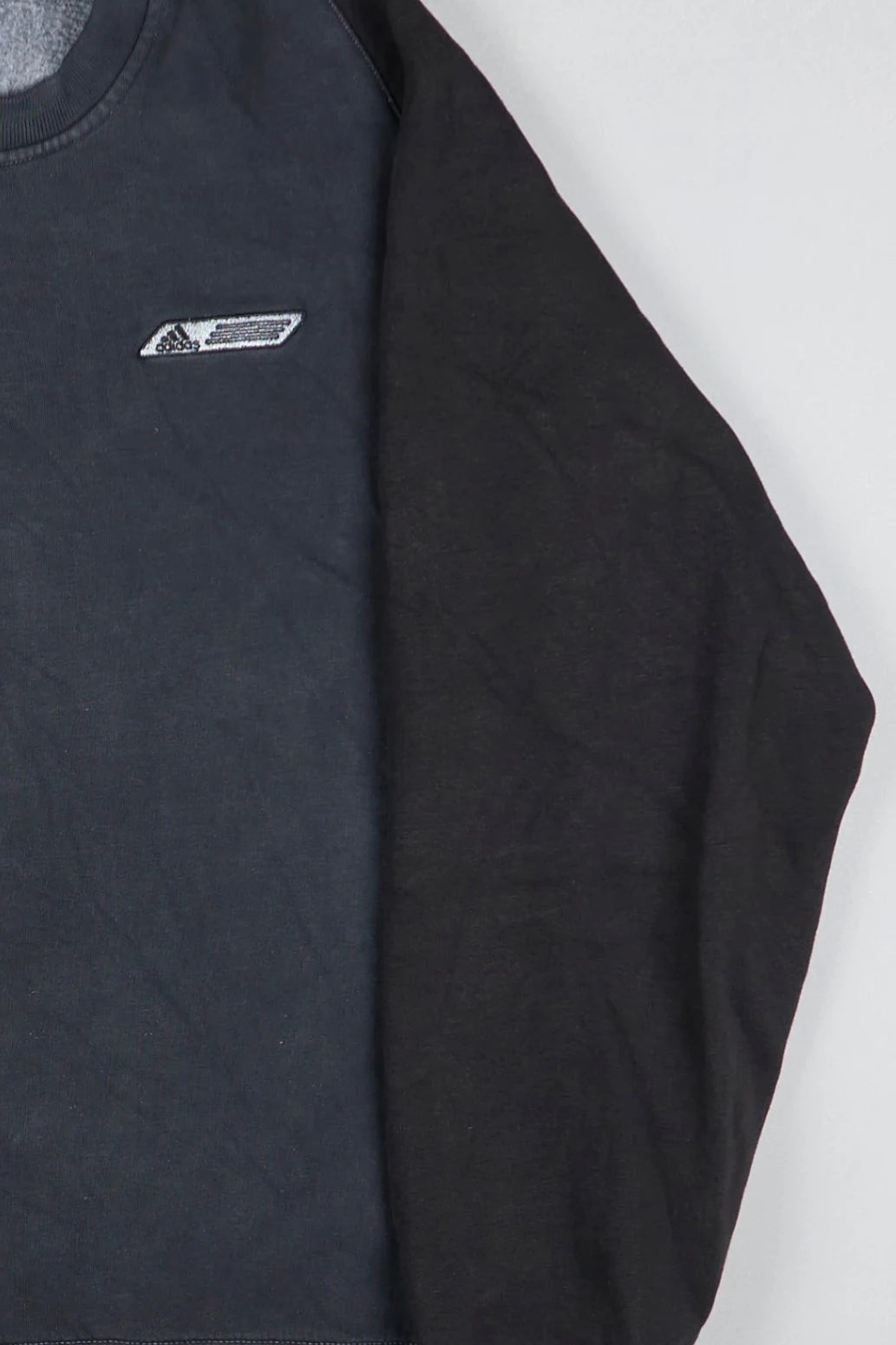Adidas - Sweatshirt (M) Right