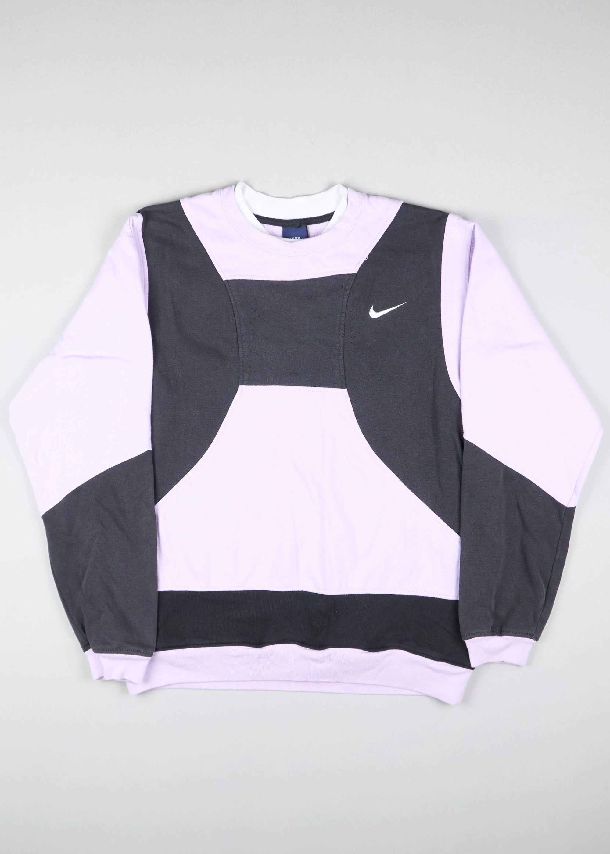 Nike - Renewed Sweatshirt (L)