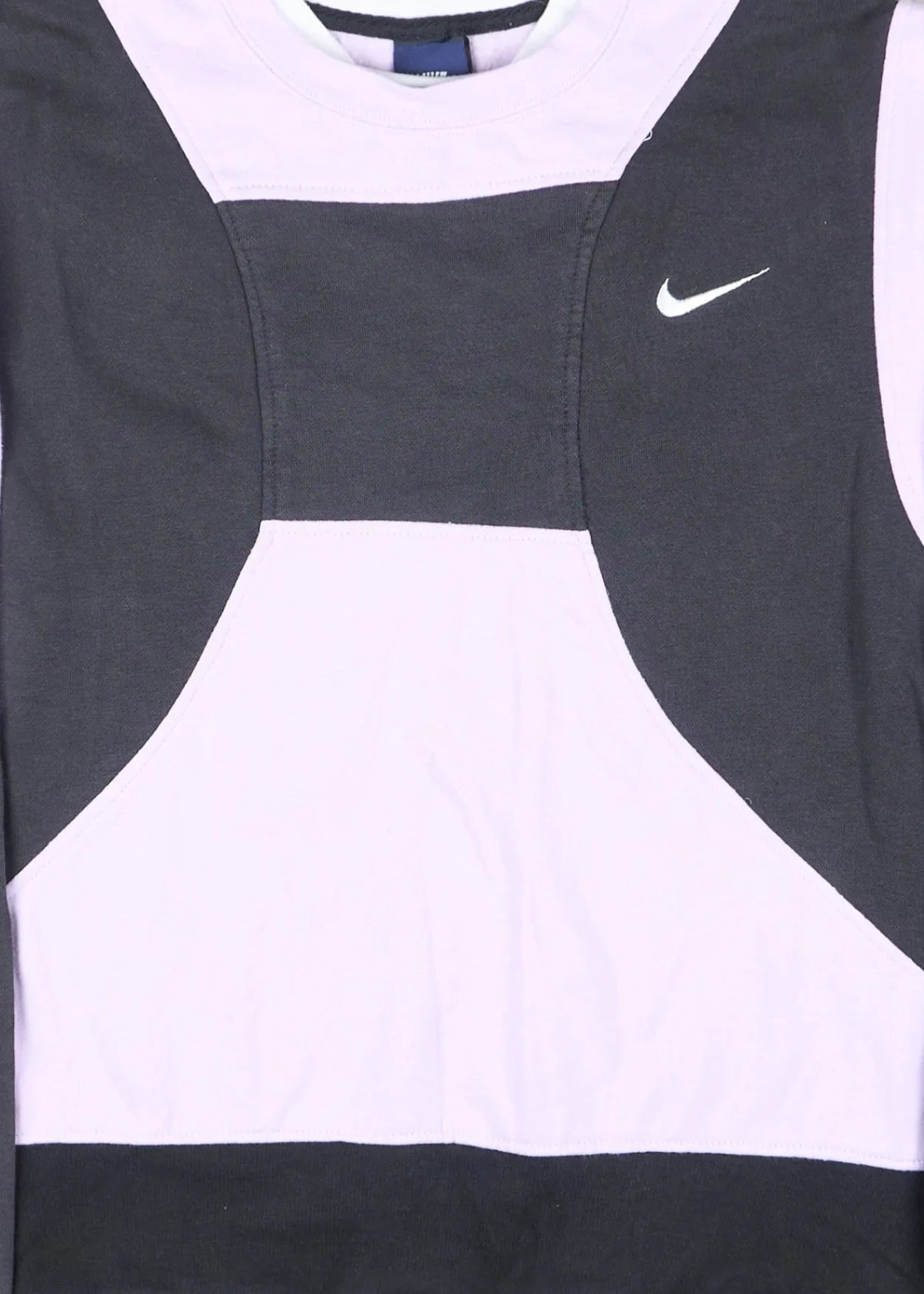 Nike - Renewed Sweatshirt (L) Center