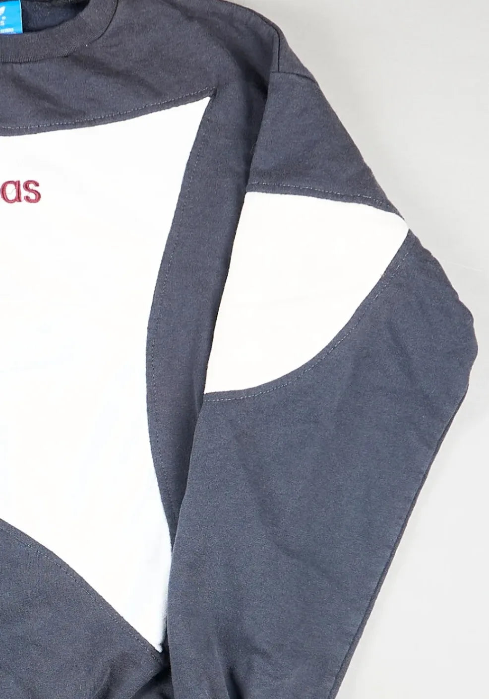 Adidas - Renewed Sweatshirt (XS)