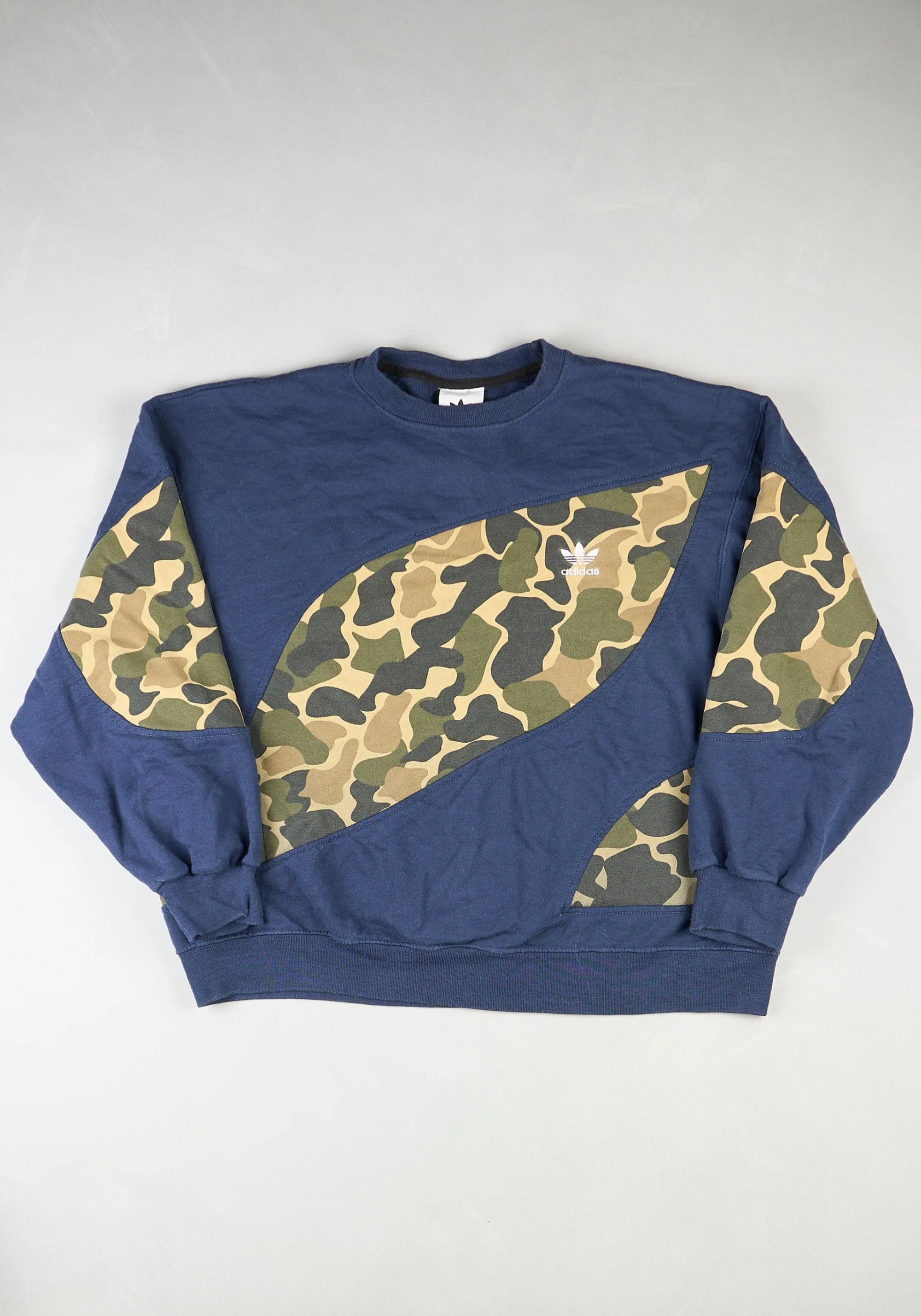 Adidas - Renewed Sweatshirt (XS)