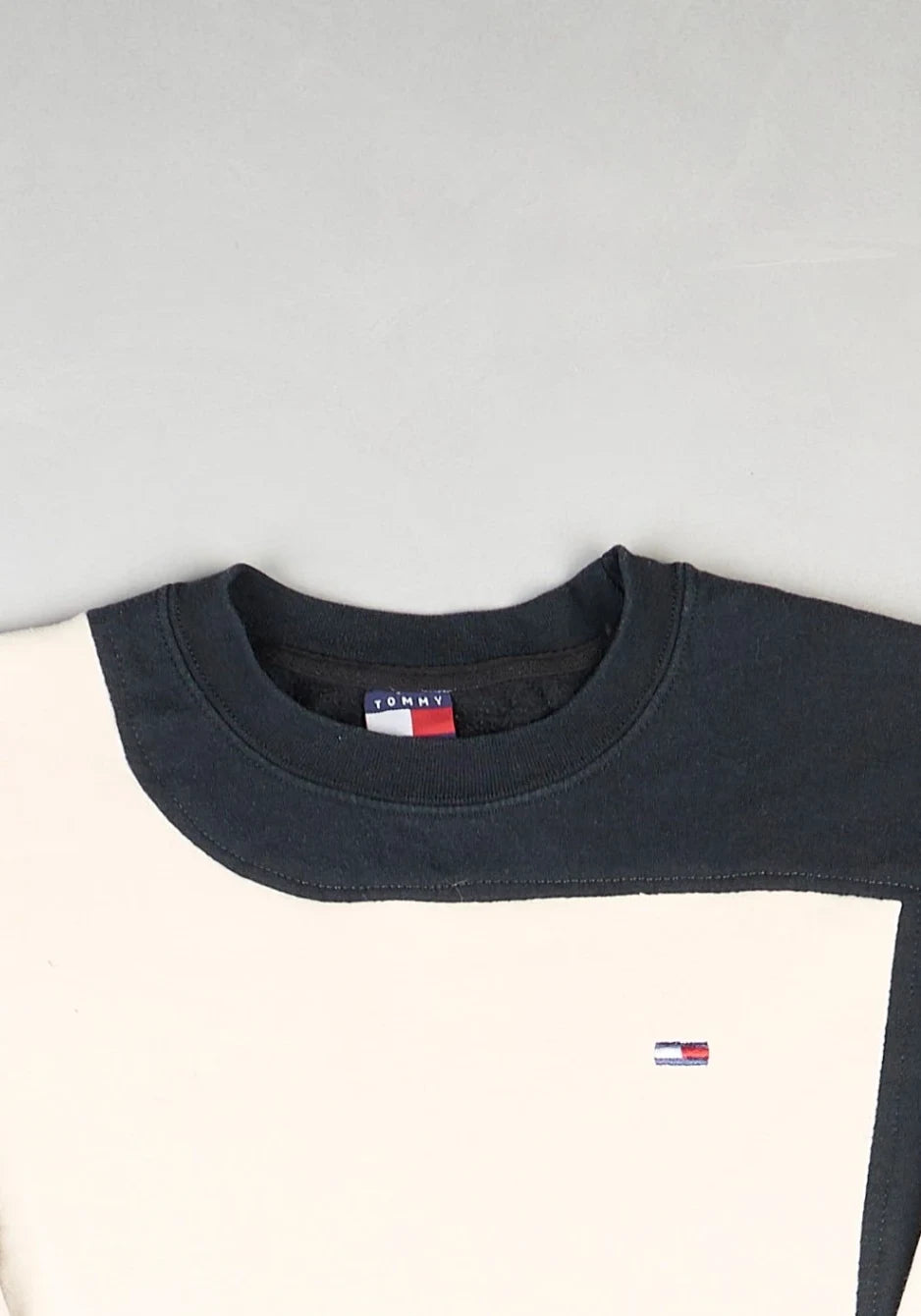 Tommy Hilfiger - Renewed Sweatshirt (XS)