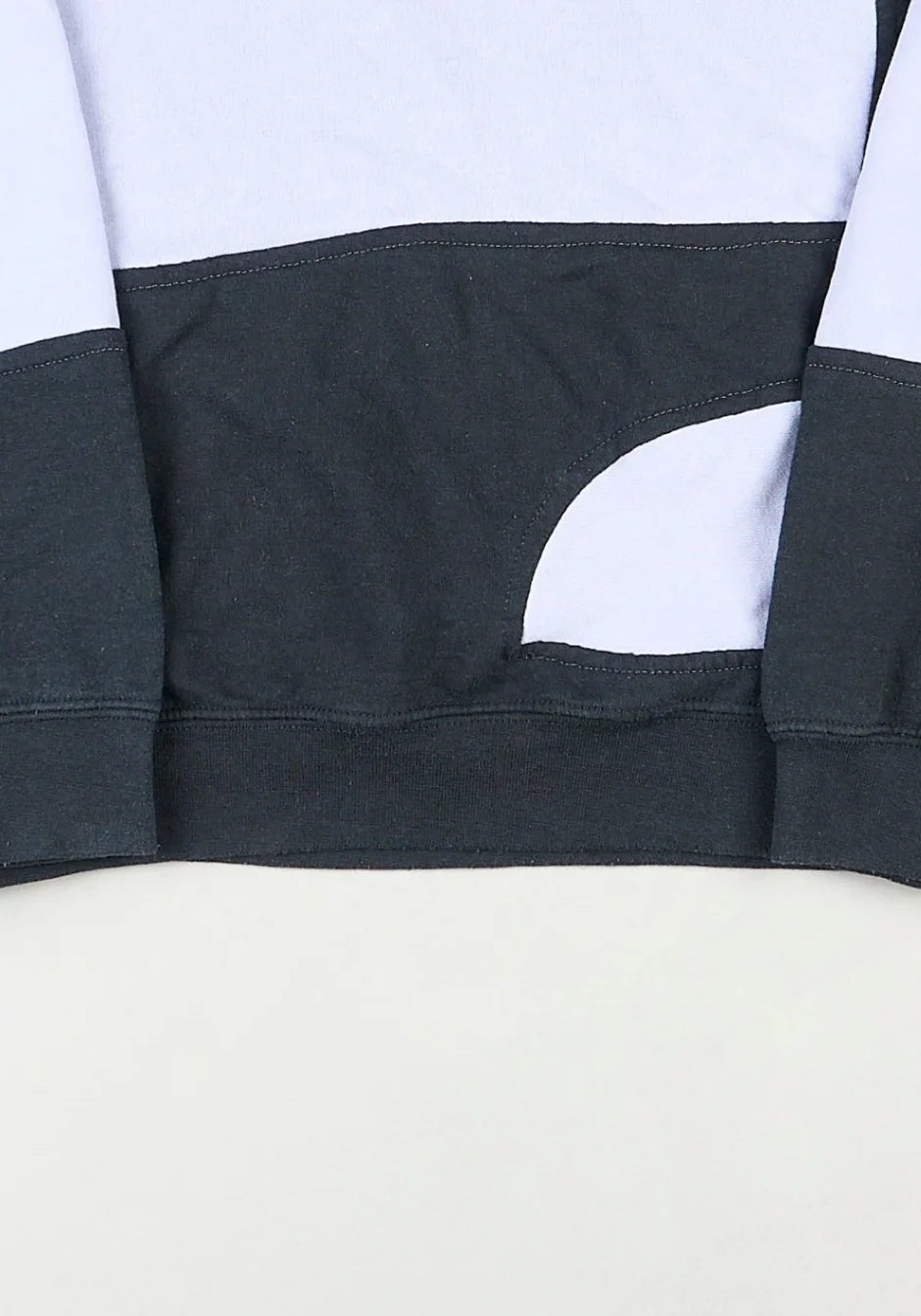 Adidas - Renewed Sweatshirt (XS)