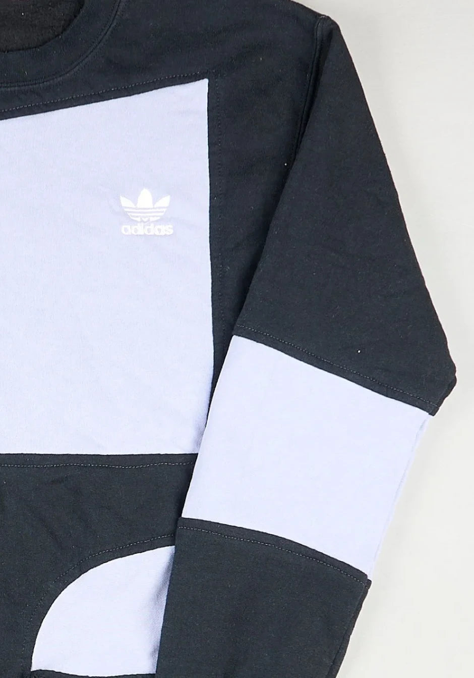 Adidas - Renewed Sweatshirt (XS)