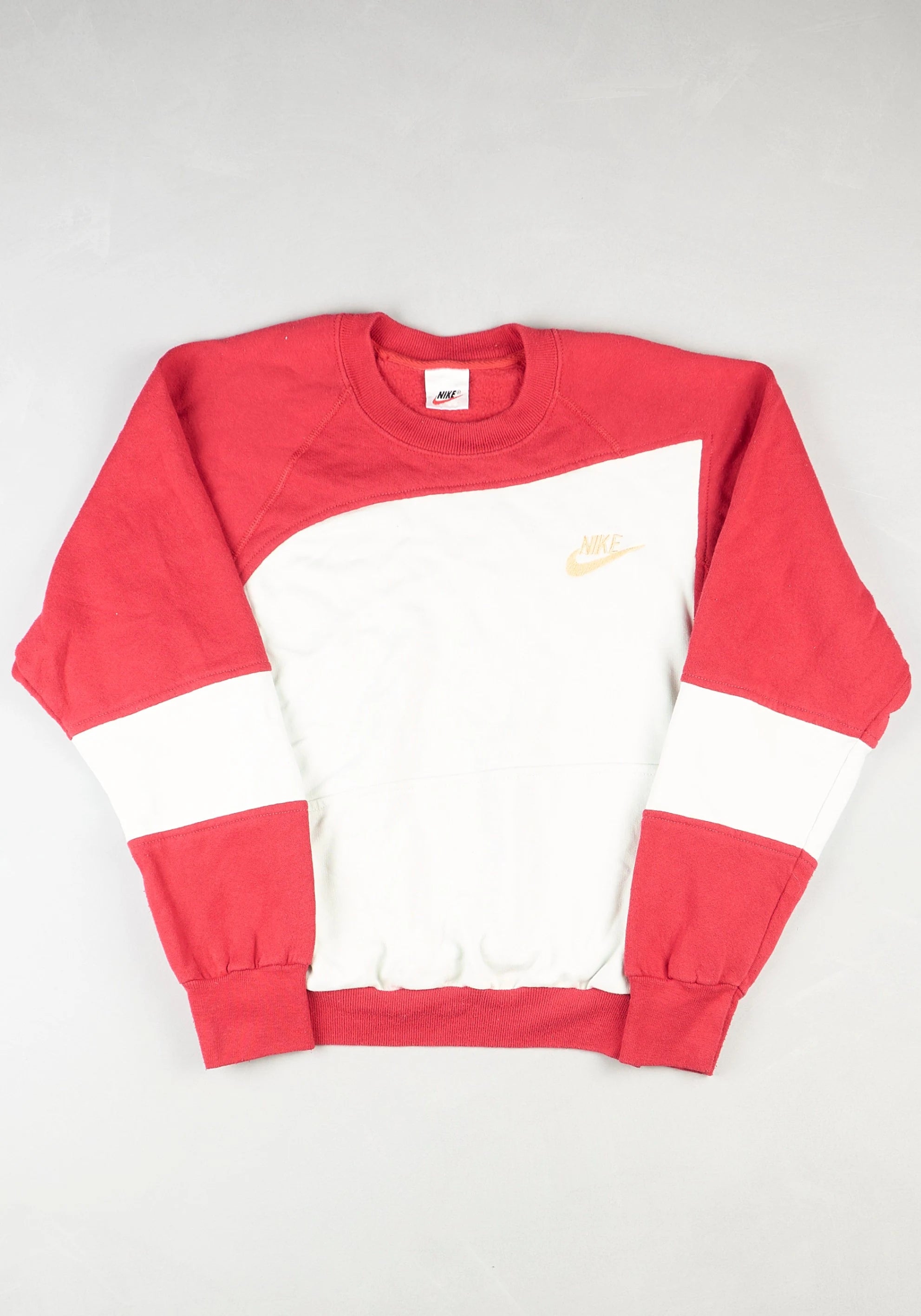 Nike - Renewed Sweatshirt (XS)