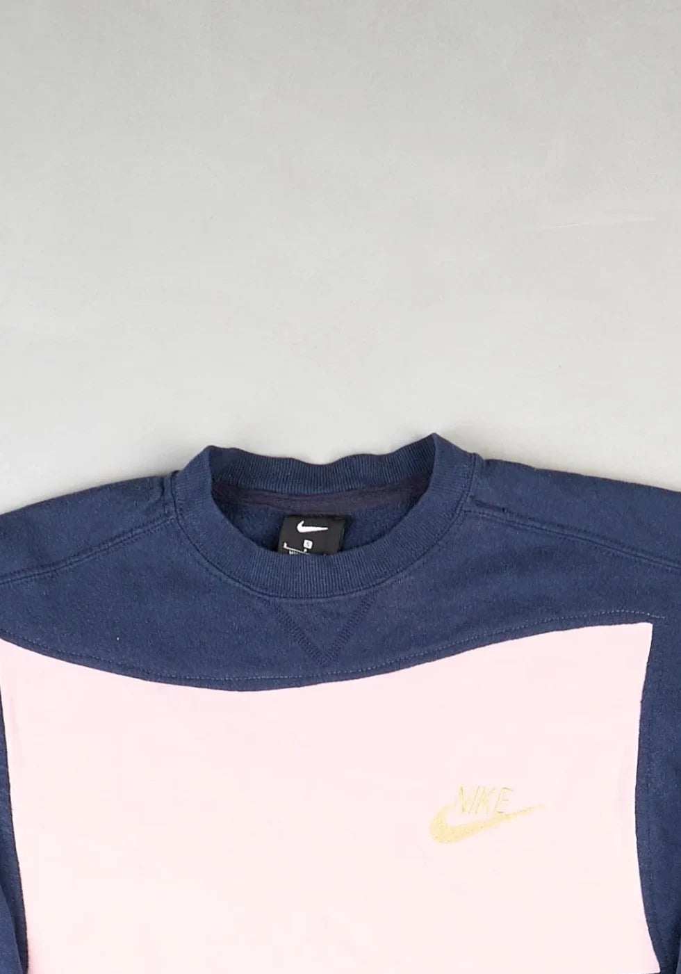 Nike - Renewed Sweatshirt (XS)