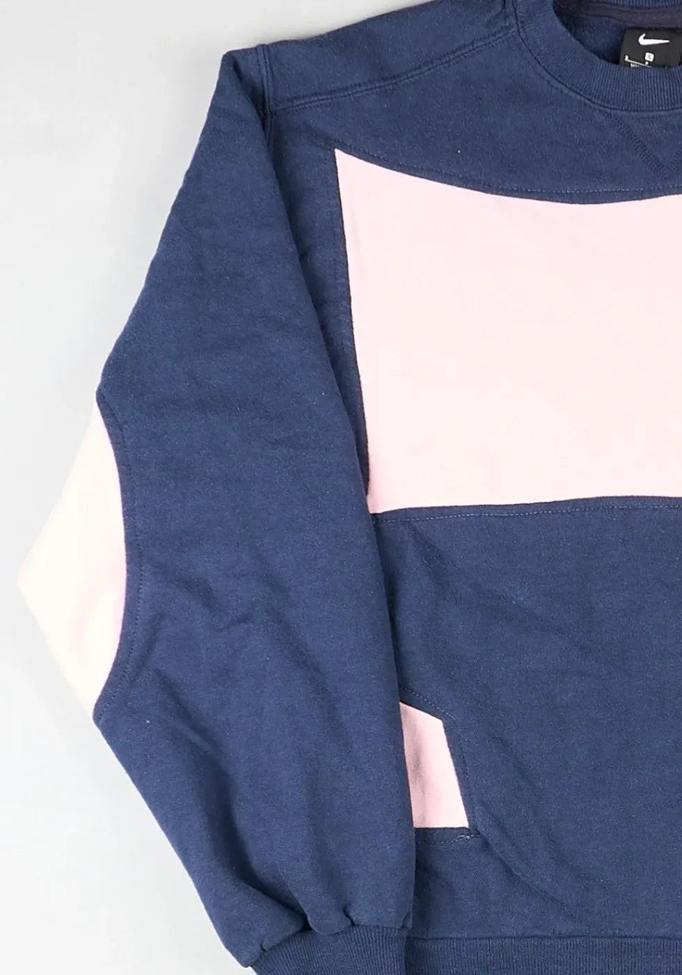 Nike - Renewed Sweatshirt (XS)