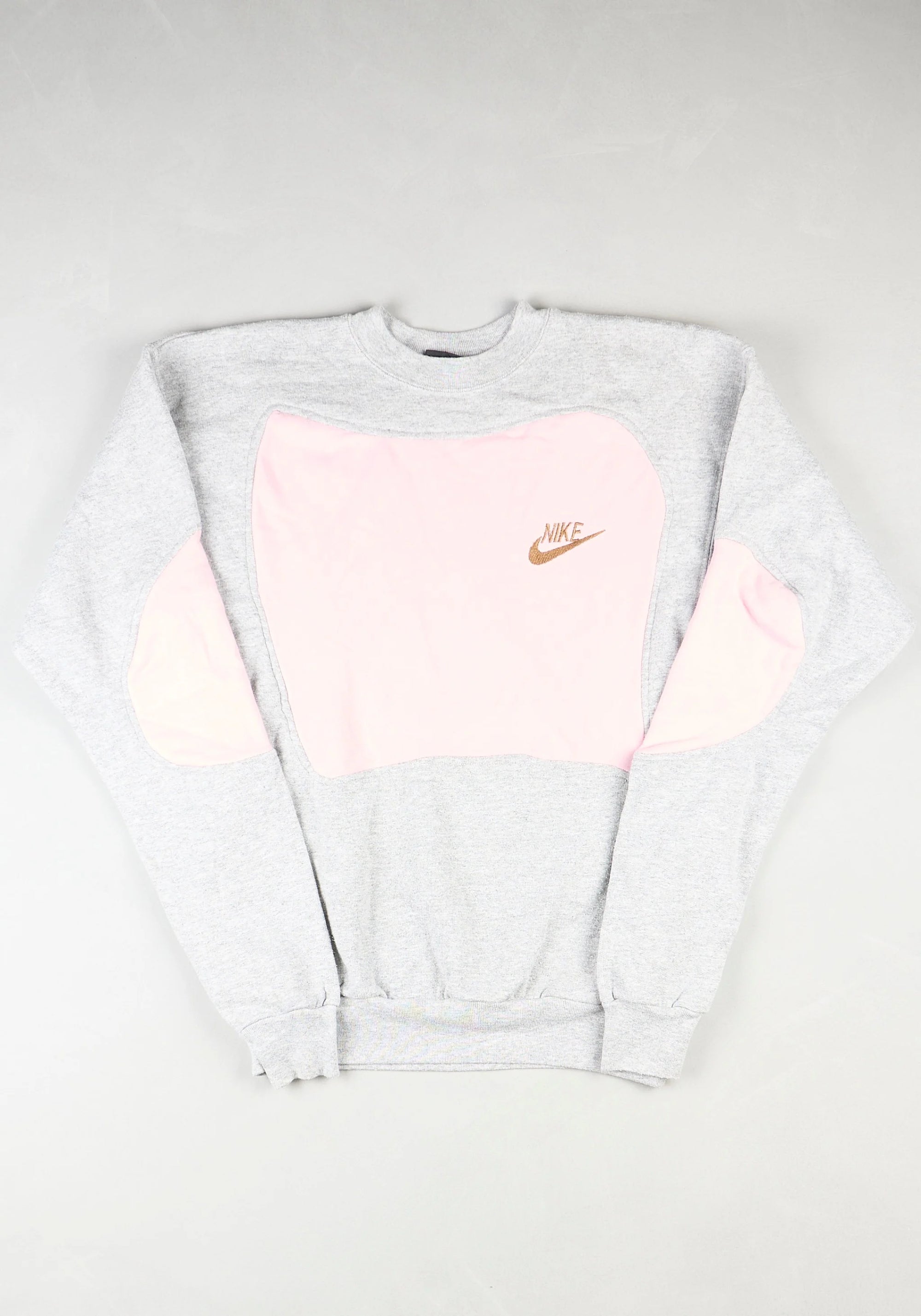 Nike - Renewed Sweatshirt (XS)